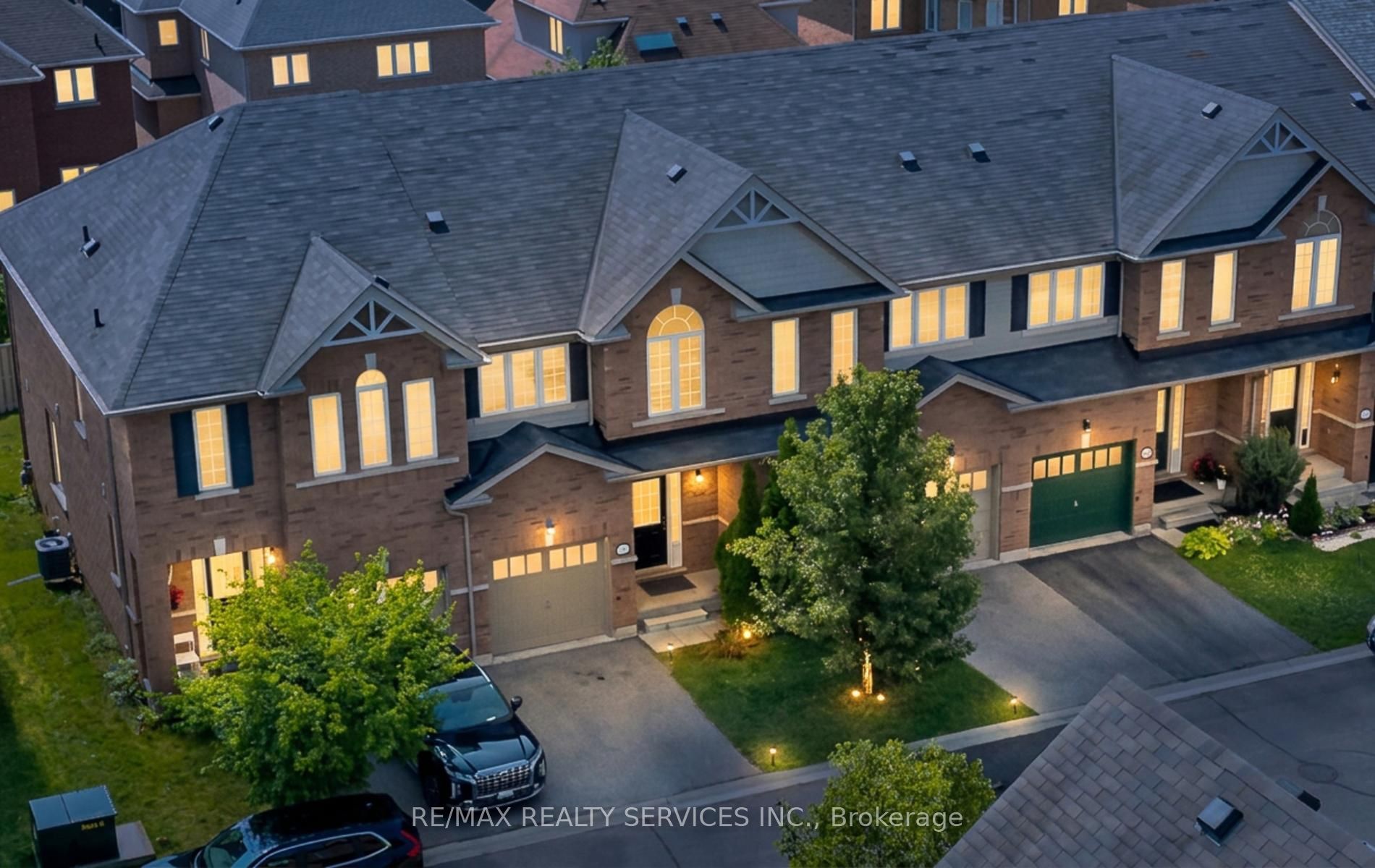 651 Farmstead Drive 90, Milton, ON L9T 7W2