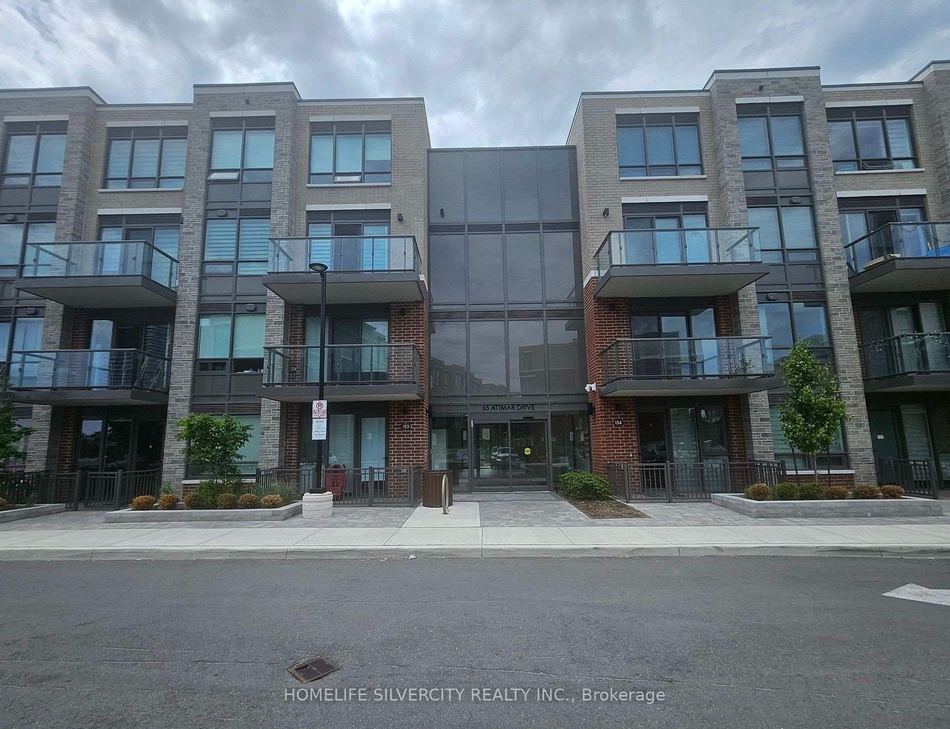 65 Attmar Drive 371, Brampton, ON L6P 0Y6
