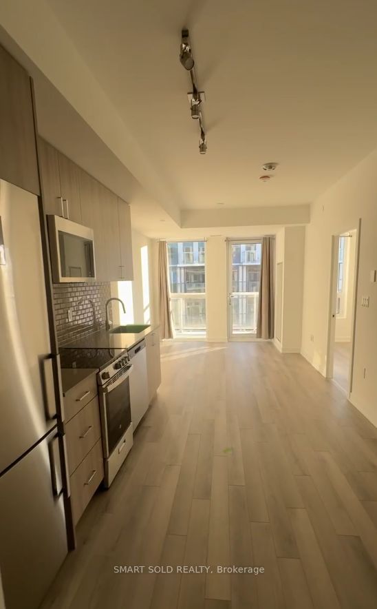 1005 Dundas Street E 607, Oakville, ON L6H 8C7 photo 3