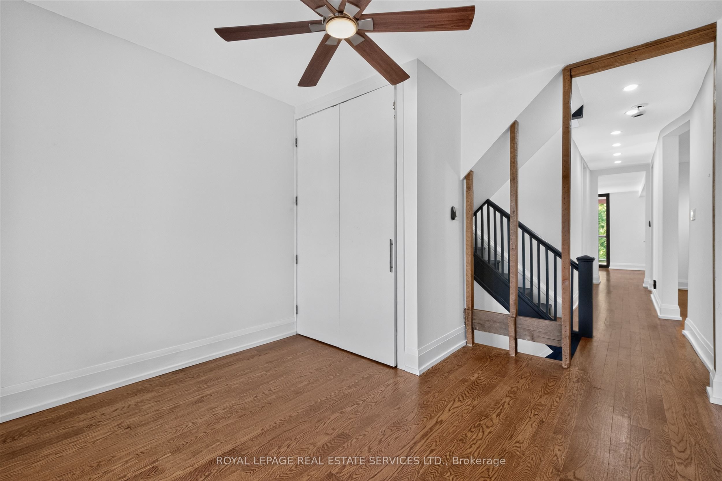 27 St Johns Road Upper Unit - 2nd/3rd, Toronto, ON M6P 1T7 photo 5