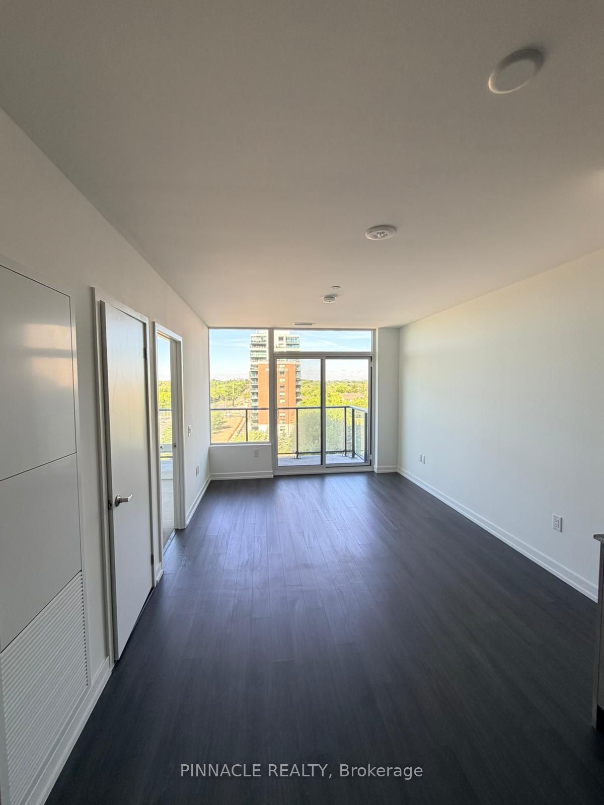 4010 Eglinton Ave W Avenue 801, Toronto, ON M9A 0G5