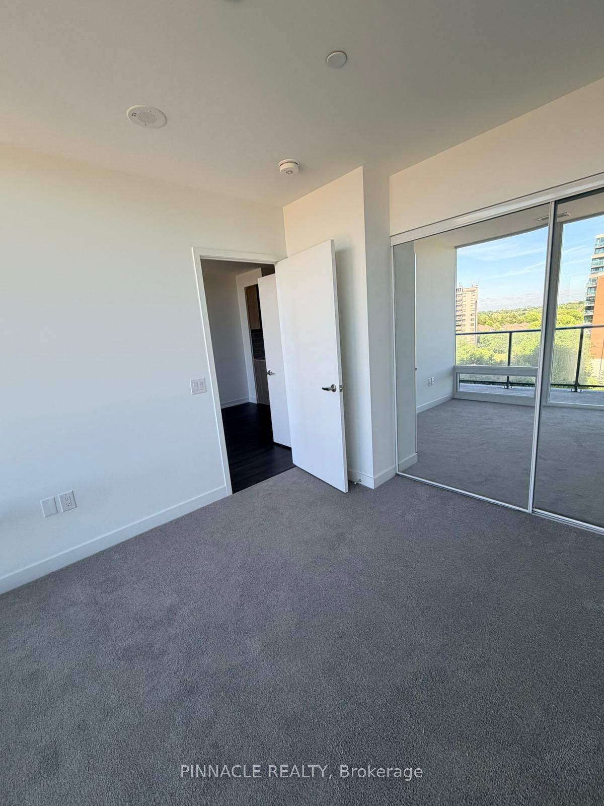 4010 Eglinton Ave W Avenue 801, Toronto, ON M9A 0G5 photo 5