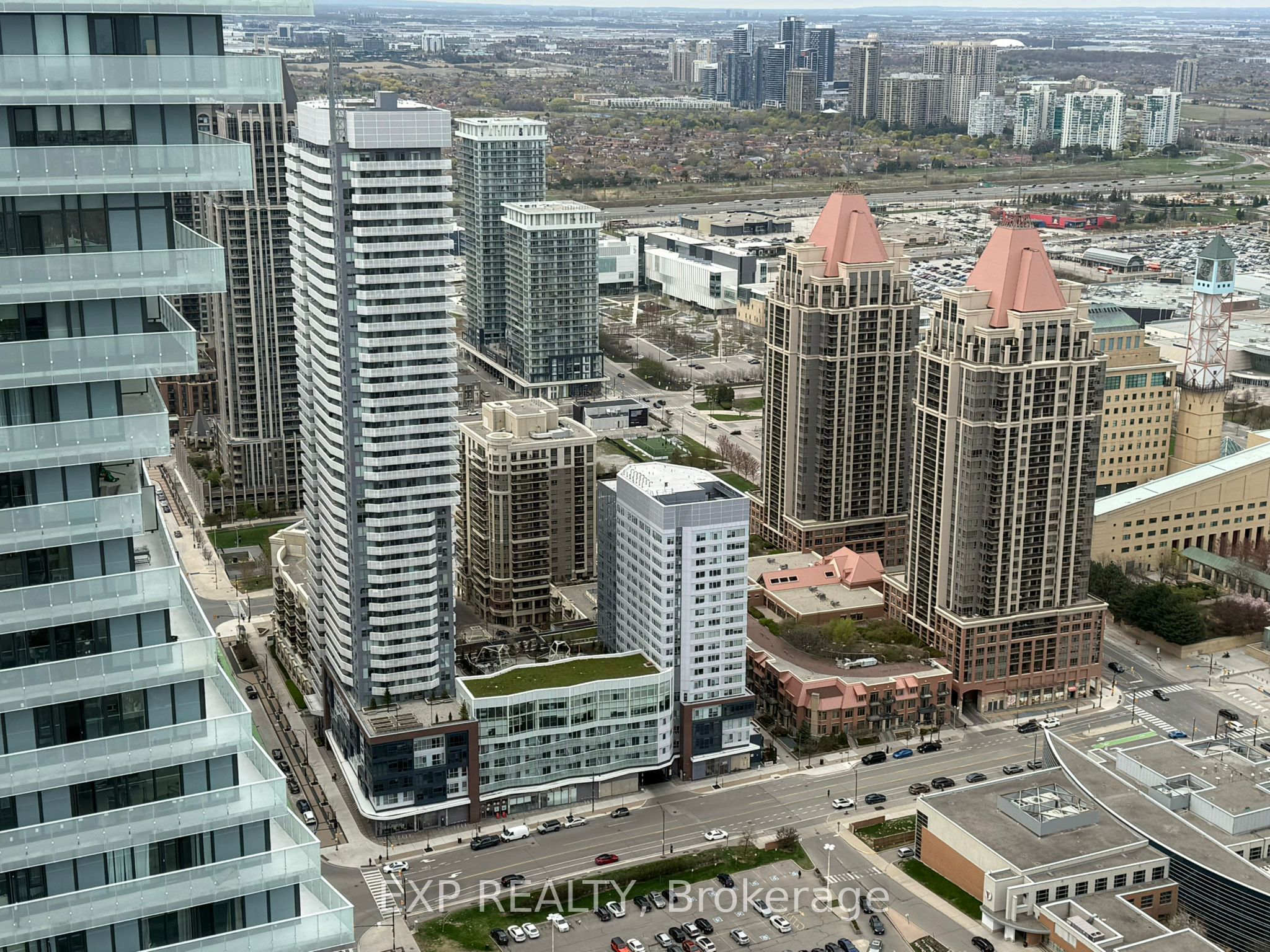 4065 Confederation Parkway 2807, Mississauga, ON L5B 0L4