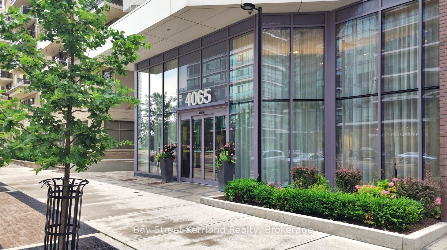 4065 Confederation Parkway 402, Mississauga, ON L5B 0L4 photo 3