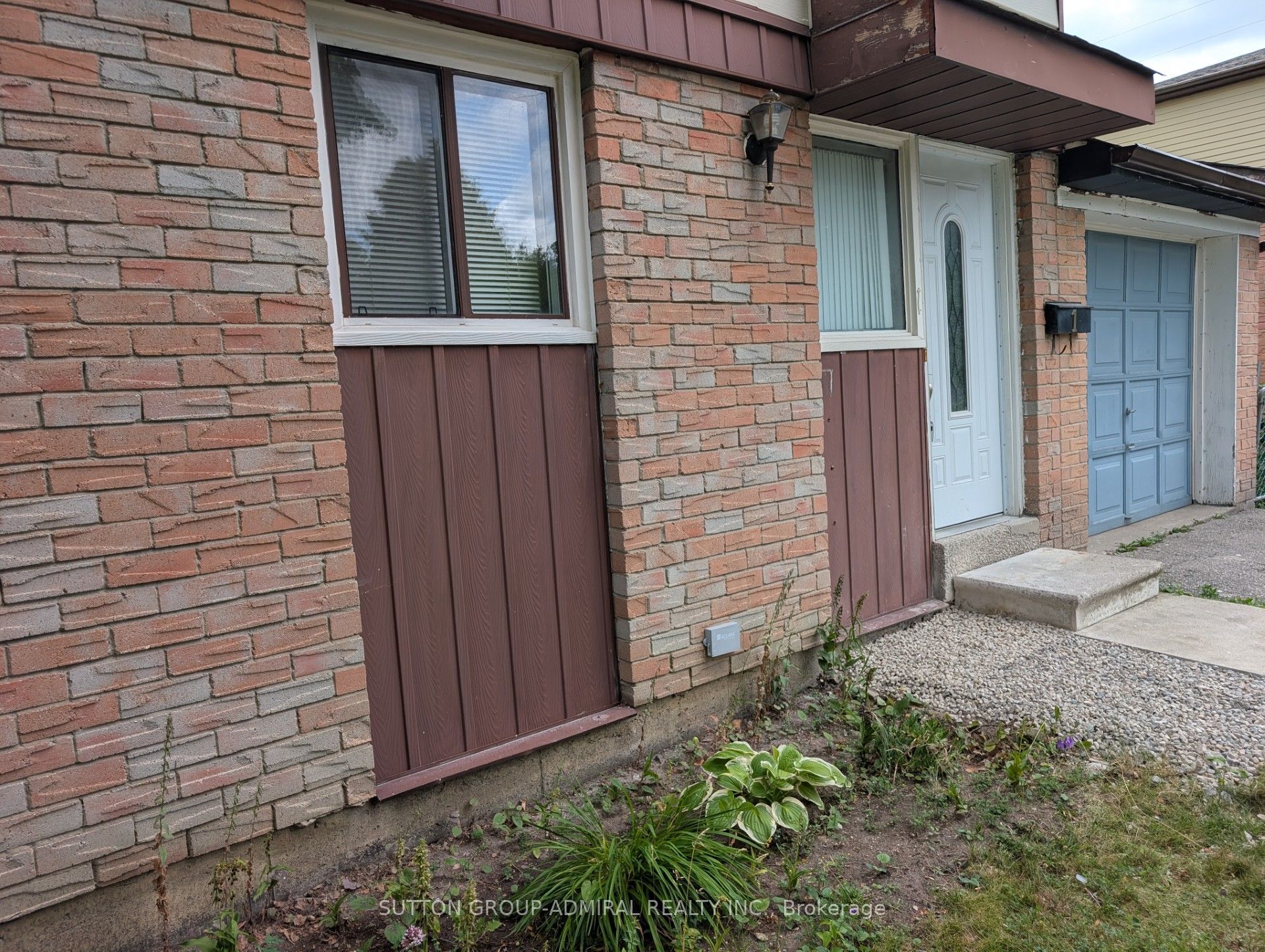 1 Damascus Drive, Toronto, ON M9V 4E9 photo 4
