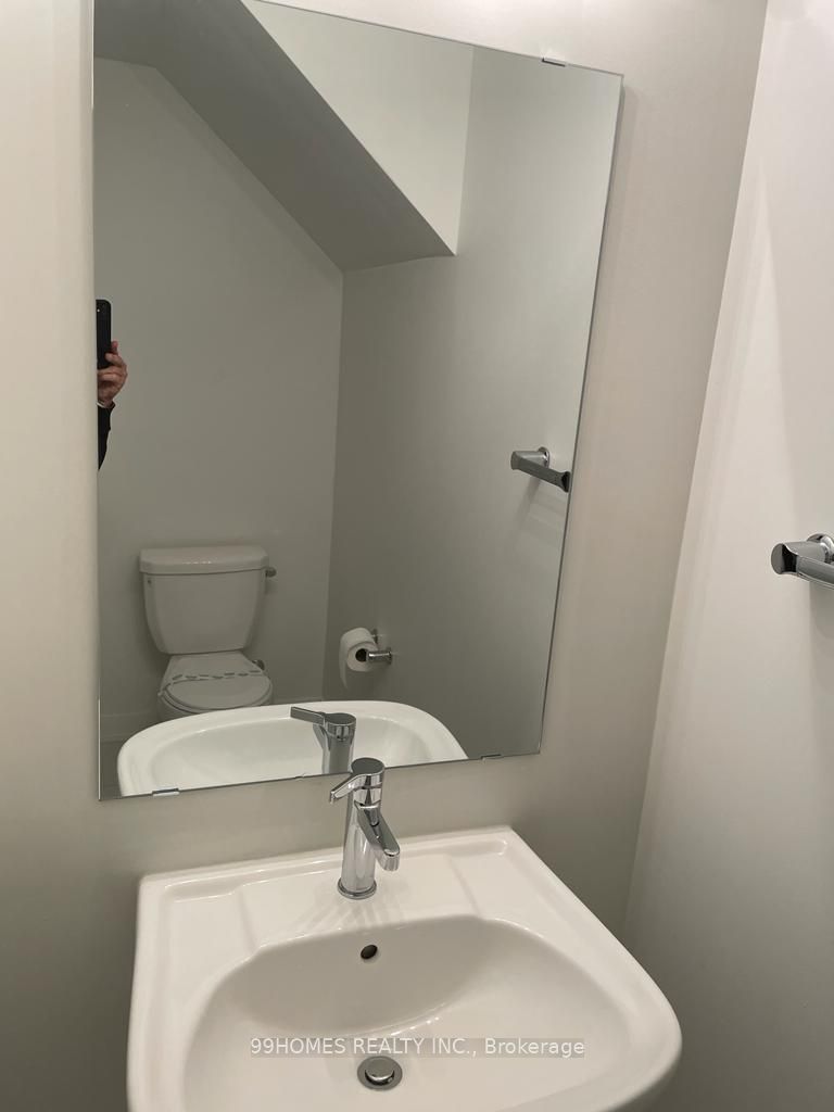 3429 Ridgeway Drive 17, Mississauga, ON L5L 0B9 photo 4
