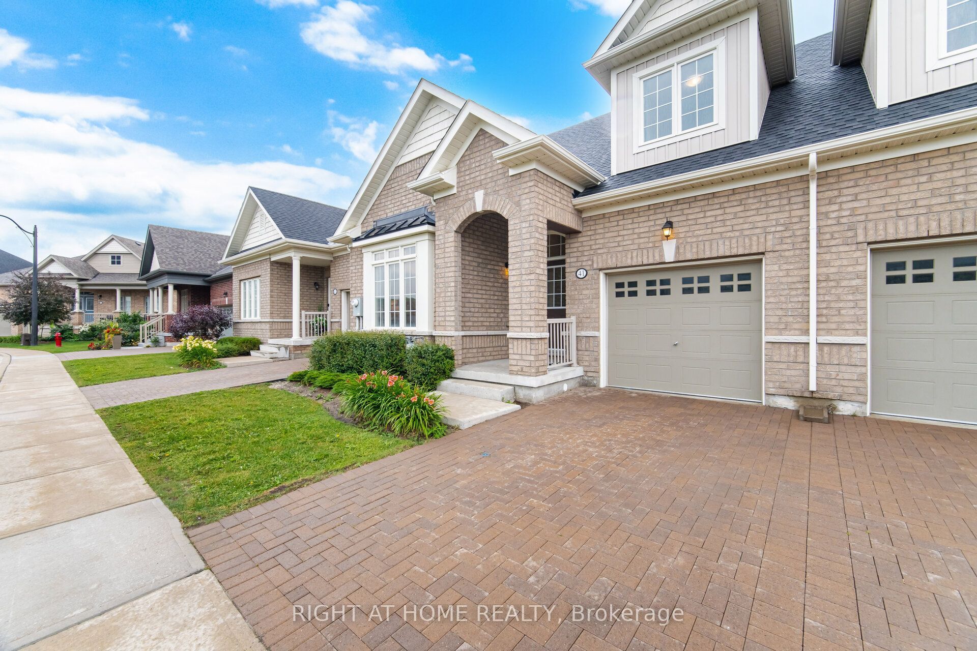 41 Overlea Drive, Brampton, ON L6R 4B5 photo 4