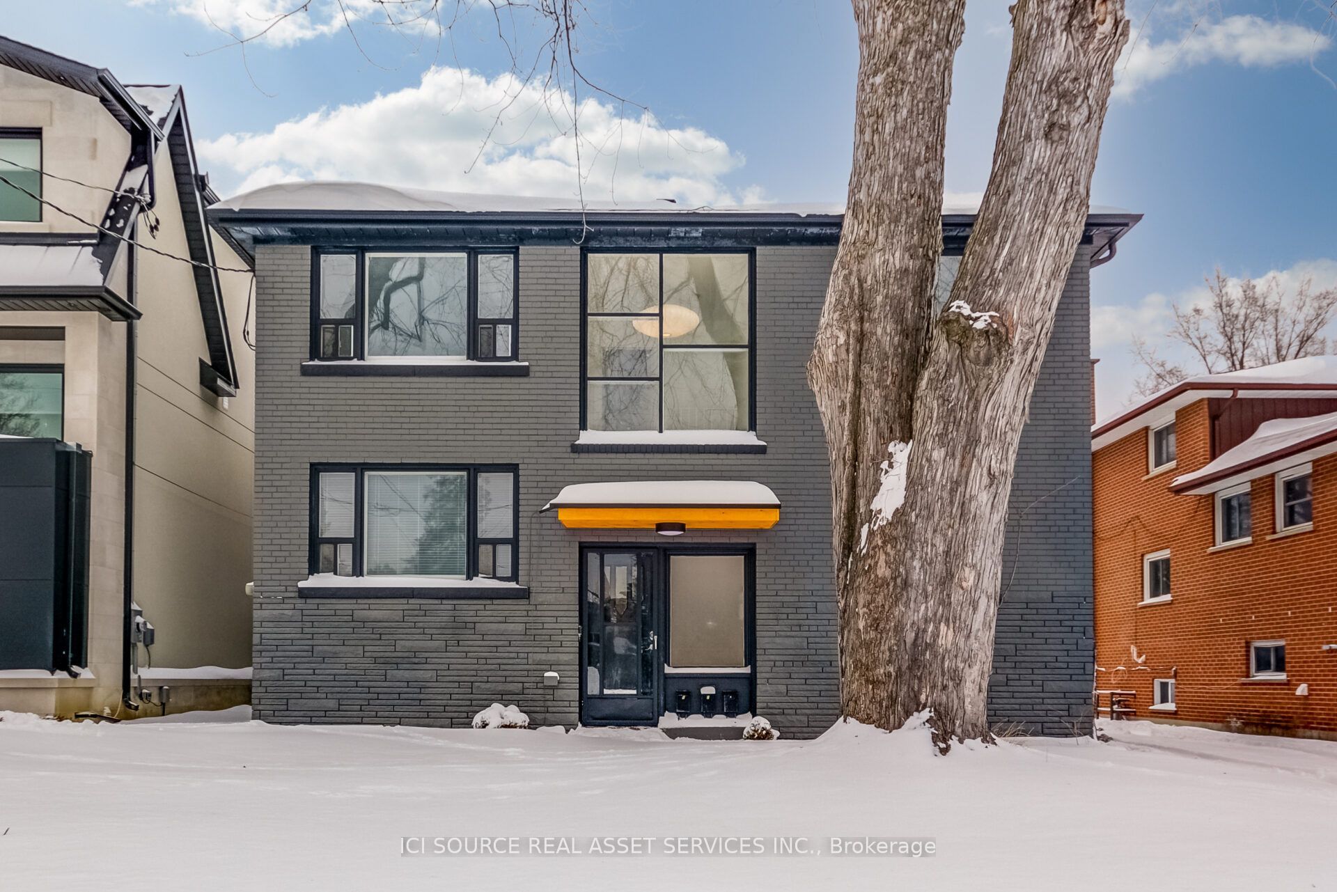 58 Burlingame Road 3, Toronto, ON M8W 1Y8
