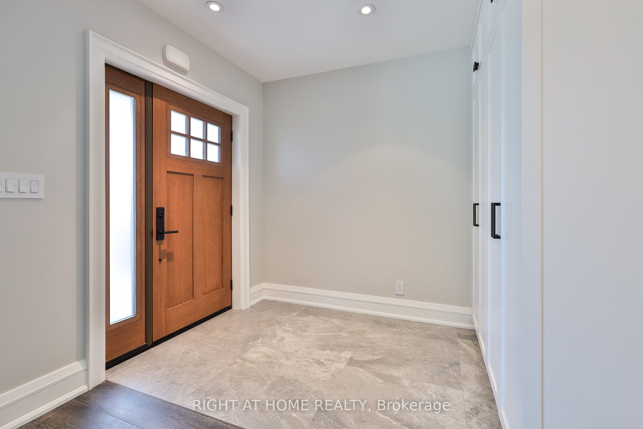 232 Willard Avenue, Toronto, ON M6S 3P8