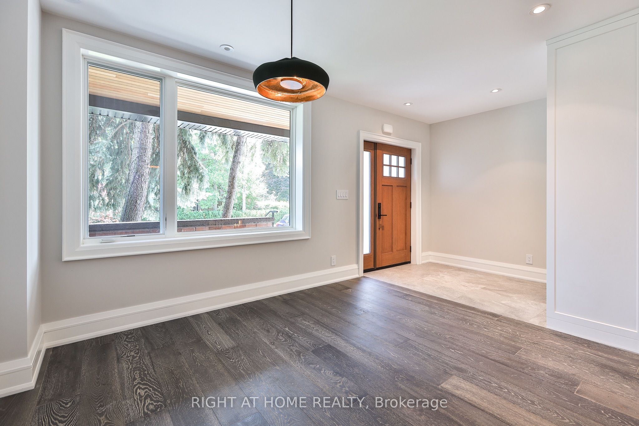 232 Willard Avenue, Toronto, ON M6S 3P8 photo 3