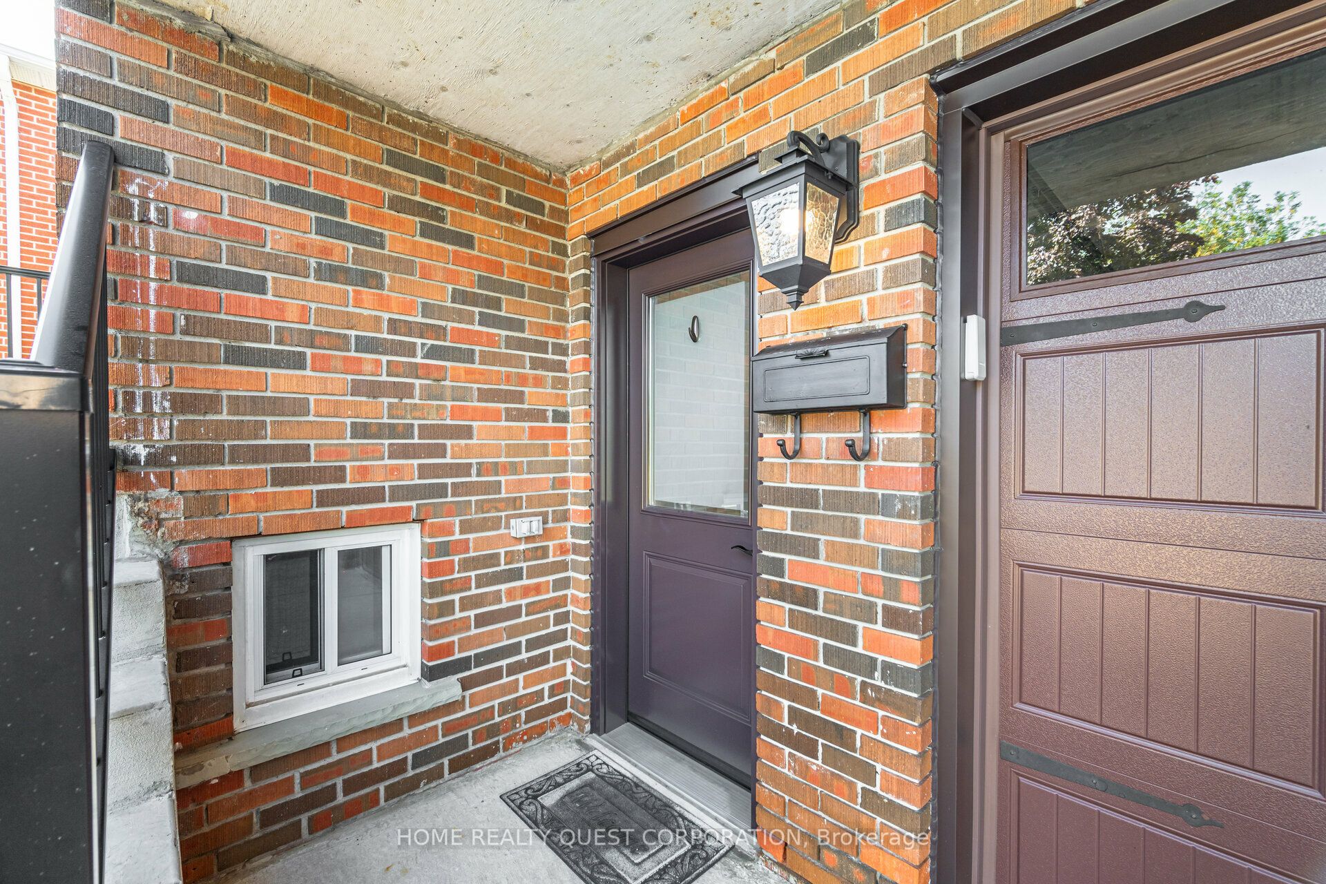 4190 Bishopstoke Lane, Mississauga, ON L4Z 1J3 photo 3
