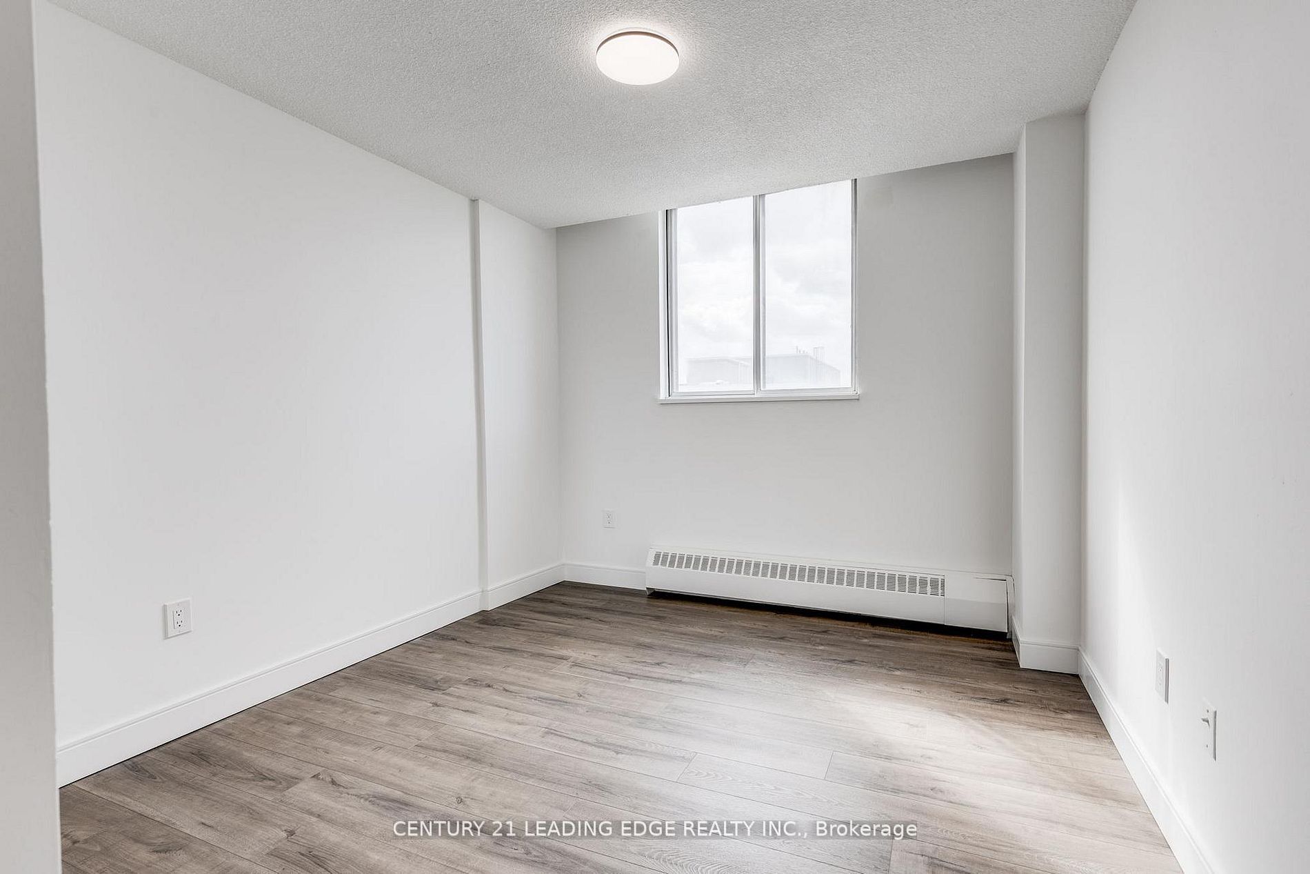 200 Lotherton Pathway 1208, Toronto, ON M6B 2G9 photo 3