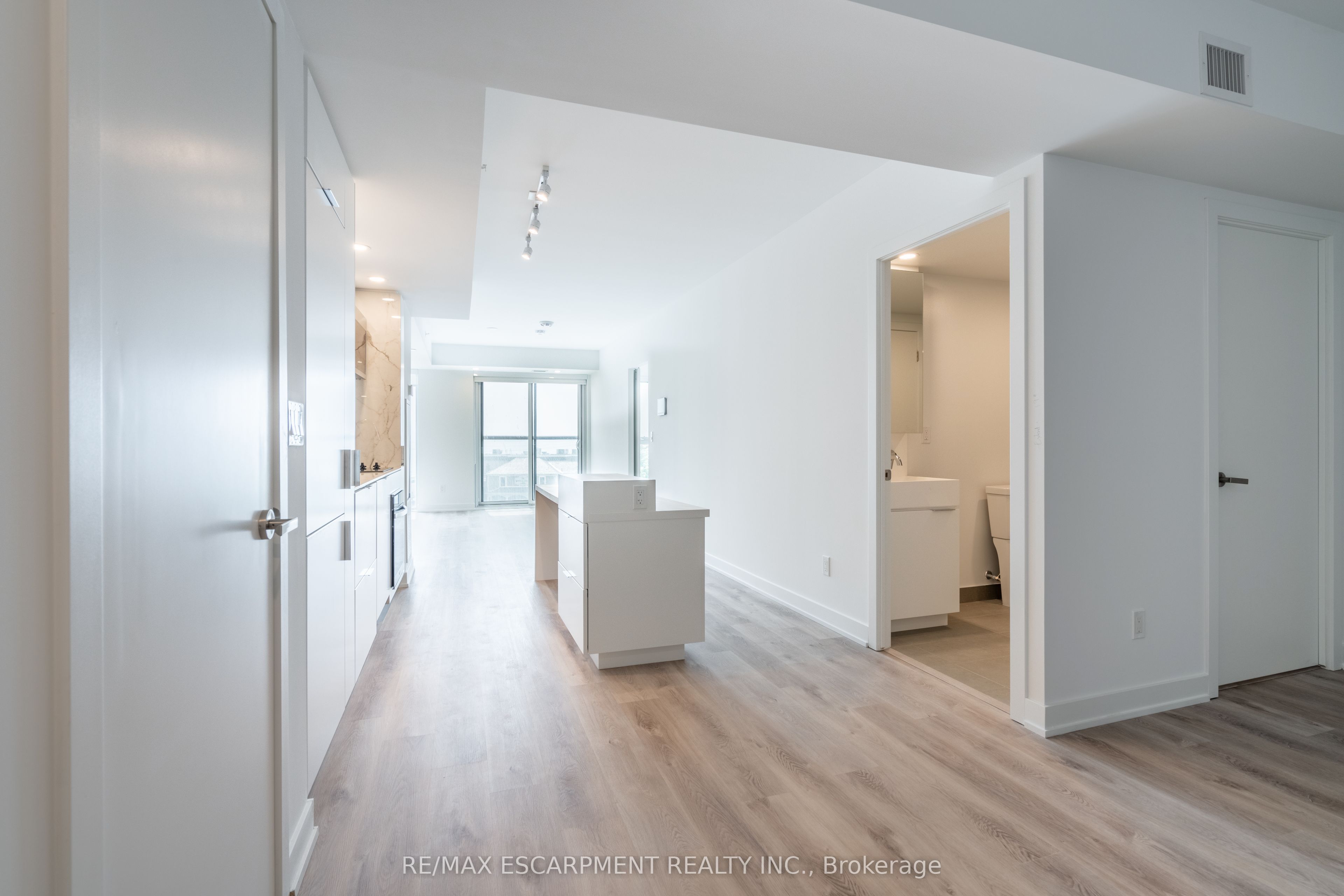 370 Martha Street 309, Burlington, ON L7R 0G9 photo 5