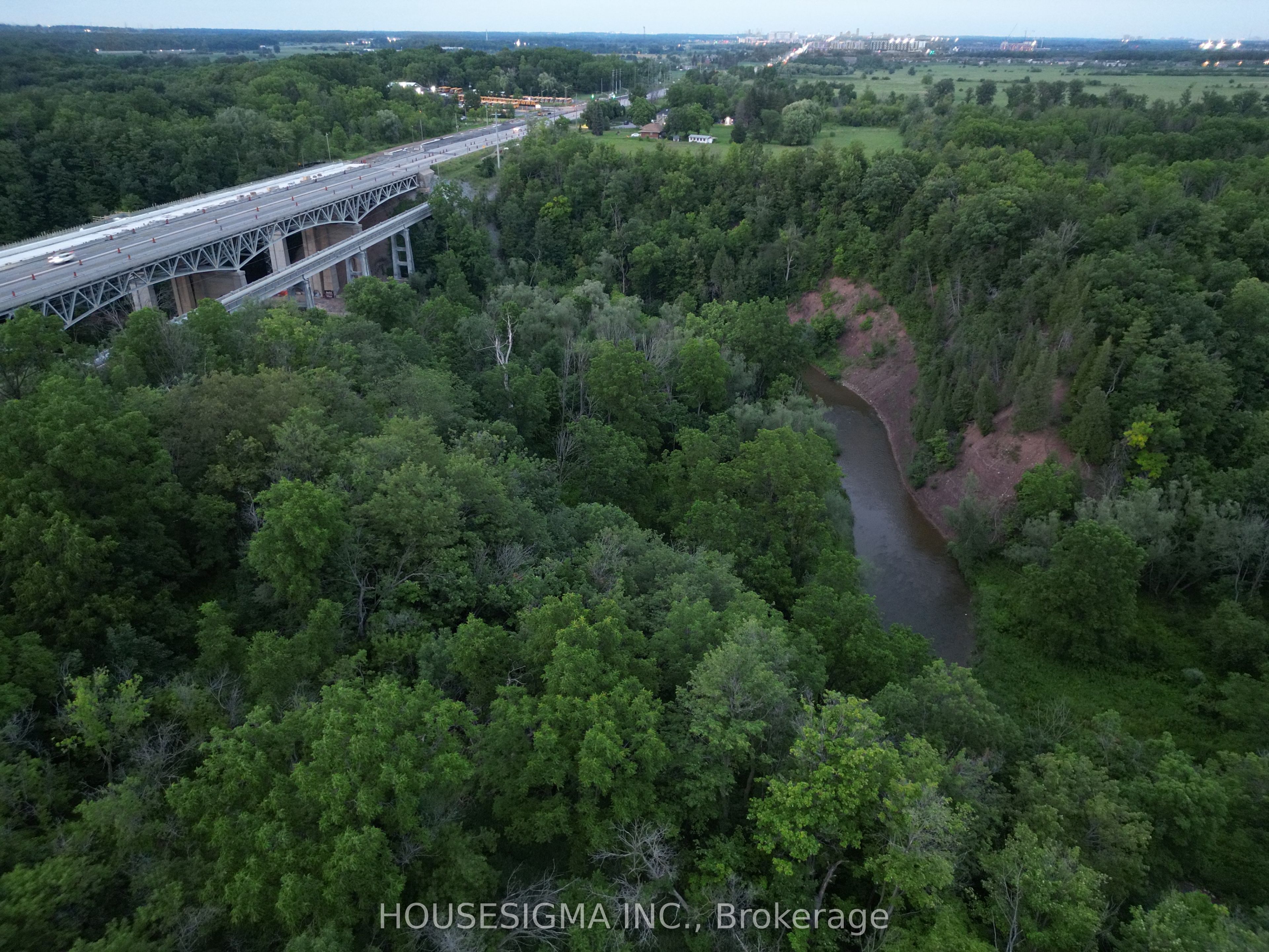 5230 Dundas Street A402, Burlington, ON L7L 0J5 photo 3