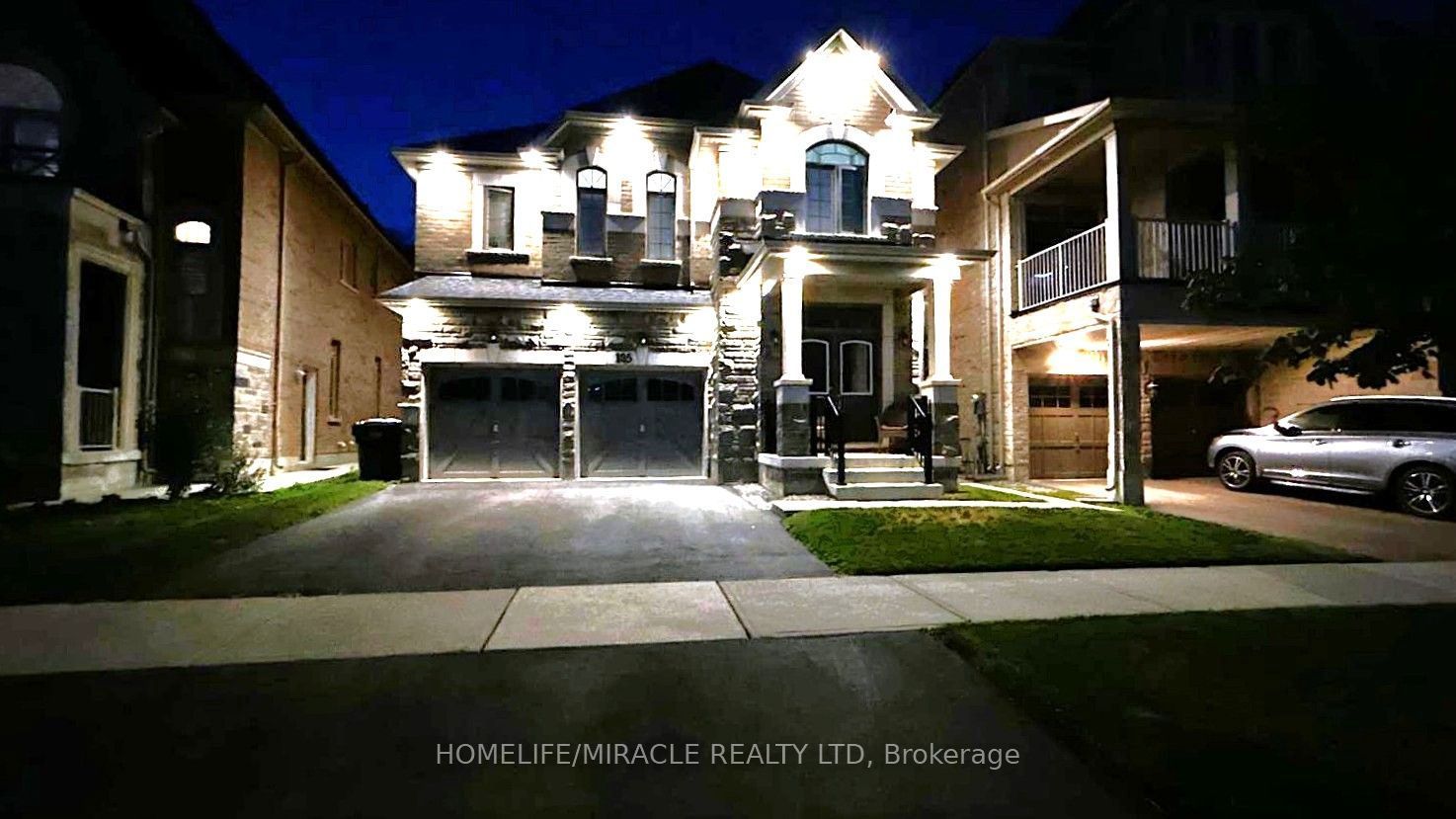 185 Thornbush Boulevard, Brampton, ON L7A 4R5