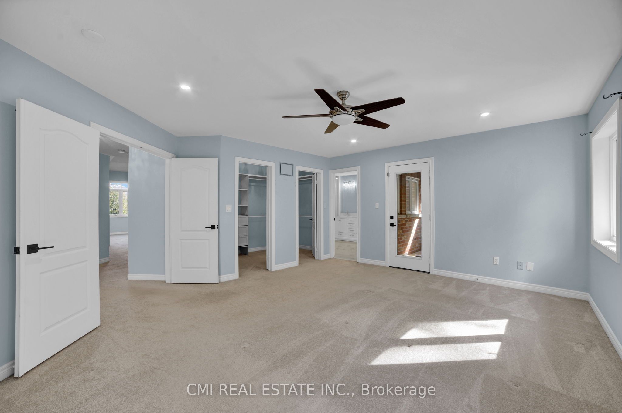 2171 Jardine Crescent, Burlington, ON L7L 7K1 photo 3