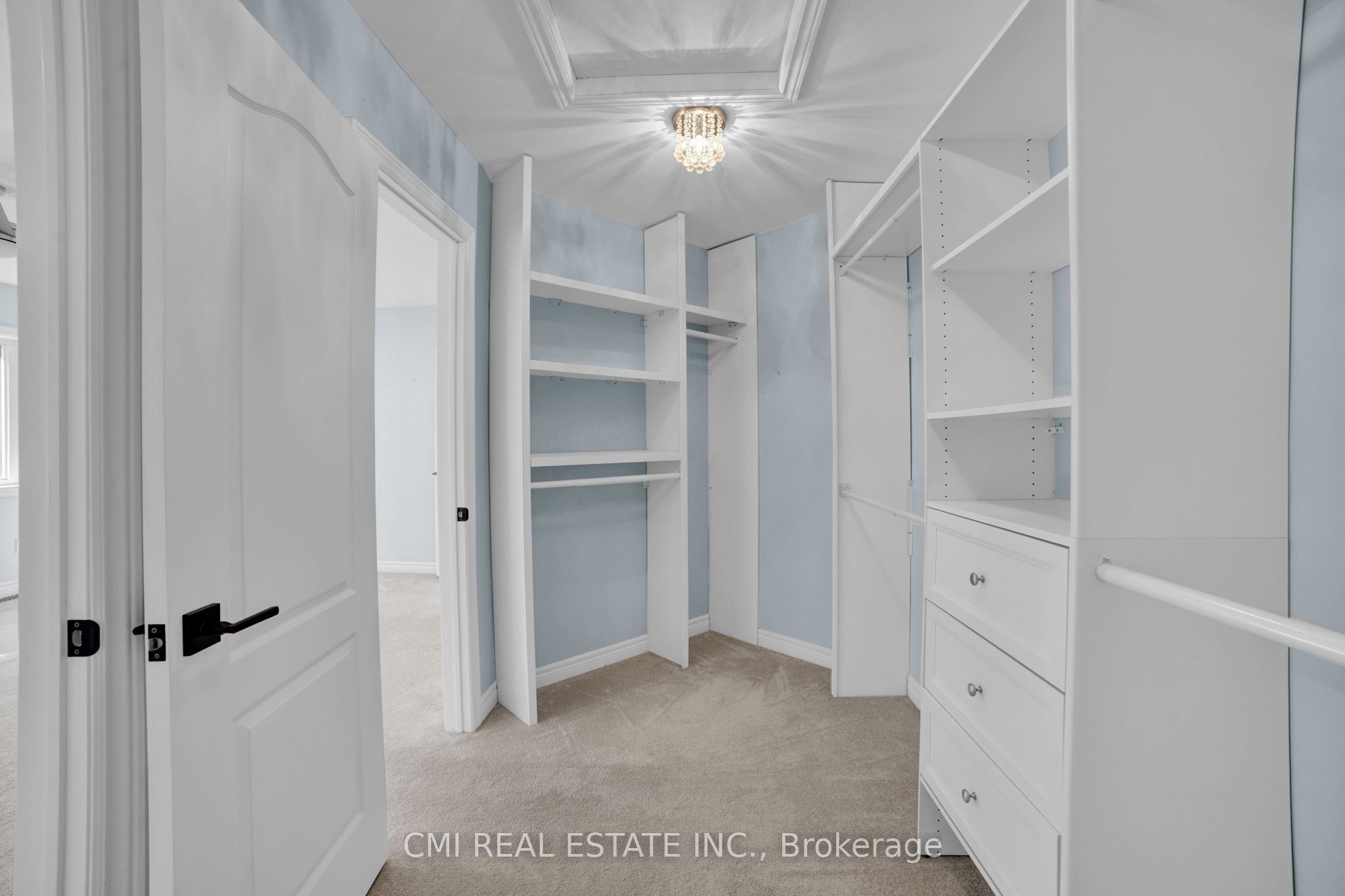 2171 Jardine Crescent, Burlington, ON L7L 7K1 photo 4