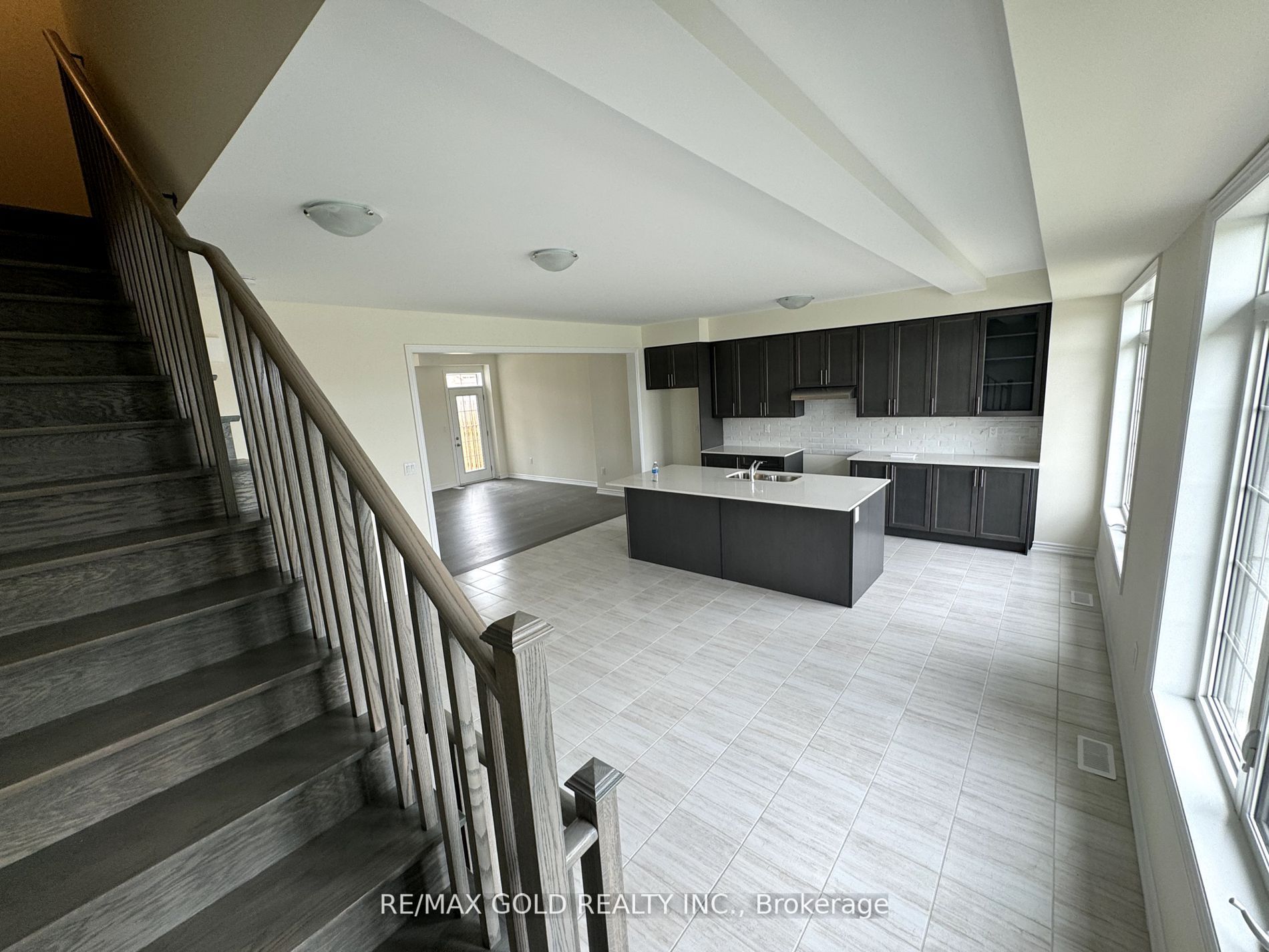 75 Hayrake Street, Brampton, ON L6V 1V1 photo 4