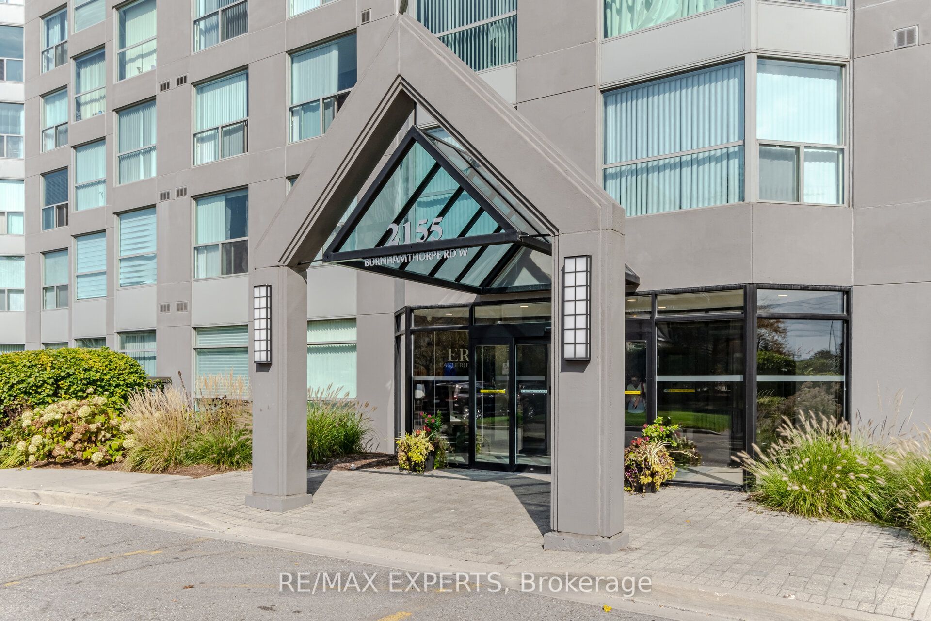 2155 Burnhamthorpe Road W 1408, Mississauga, ON L5L 5P4 photo 5