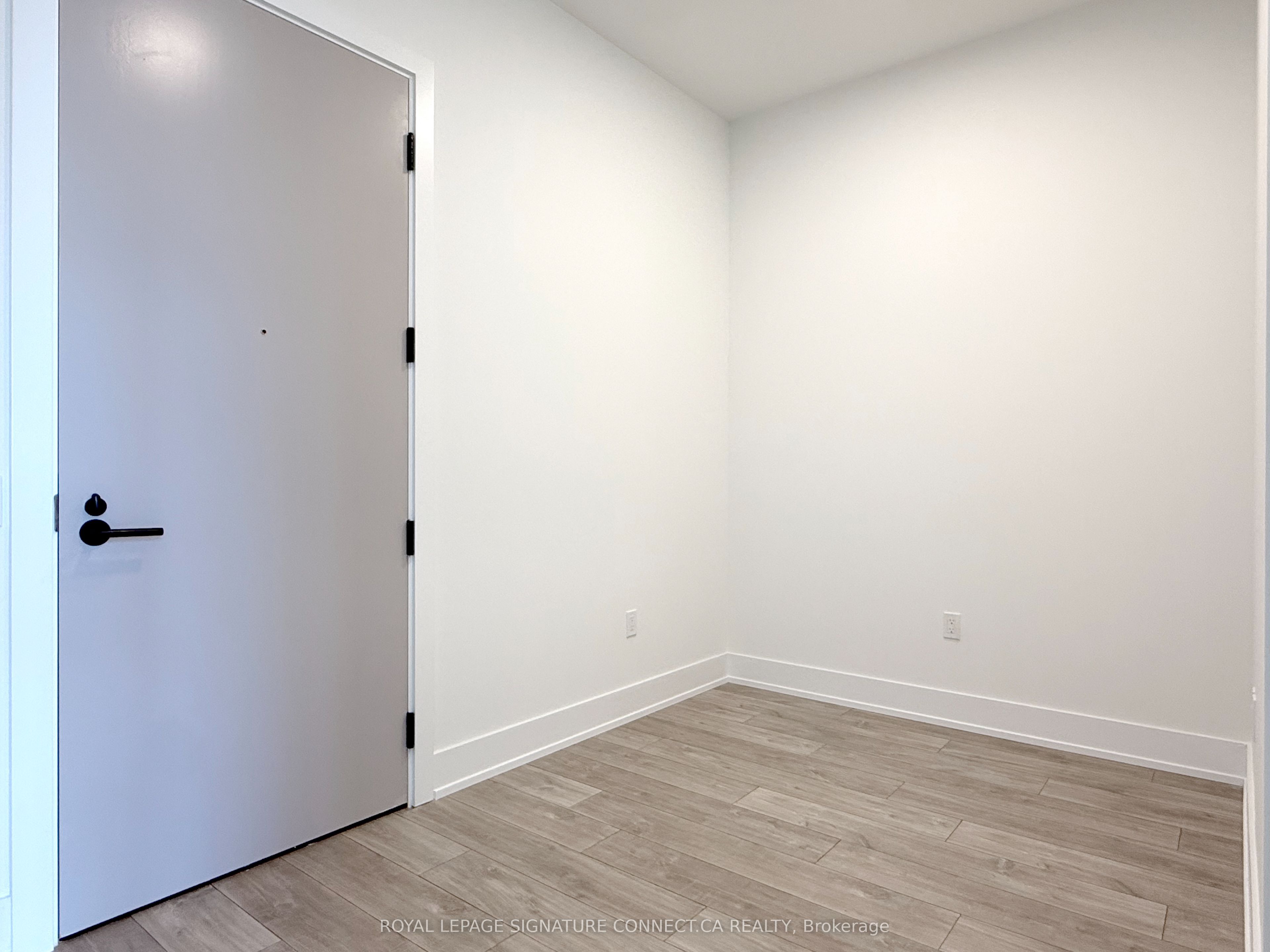 858 Dupont Street PH33, Toronto, ON M6G 0C1 photo 3
