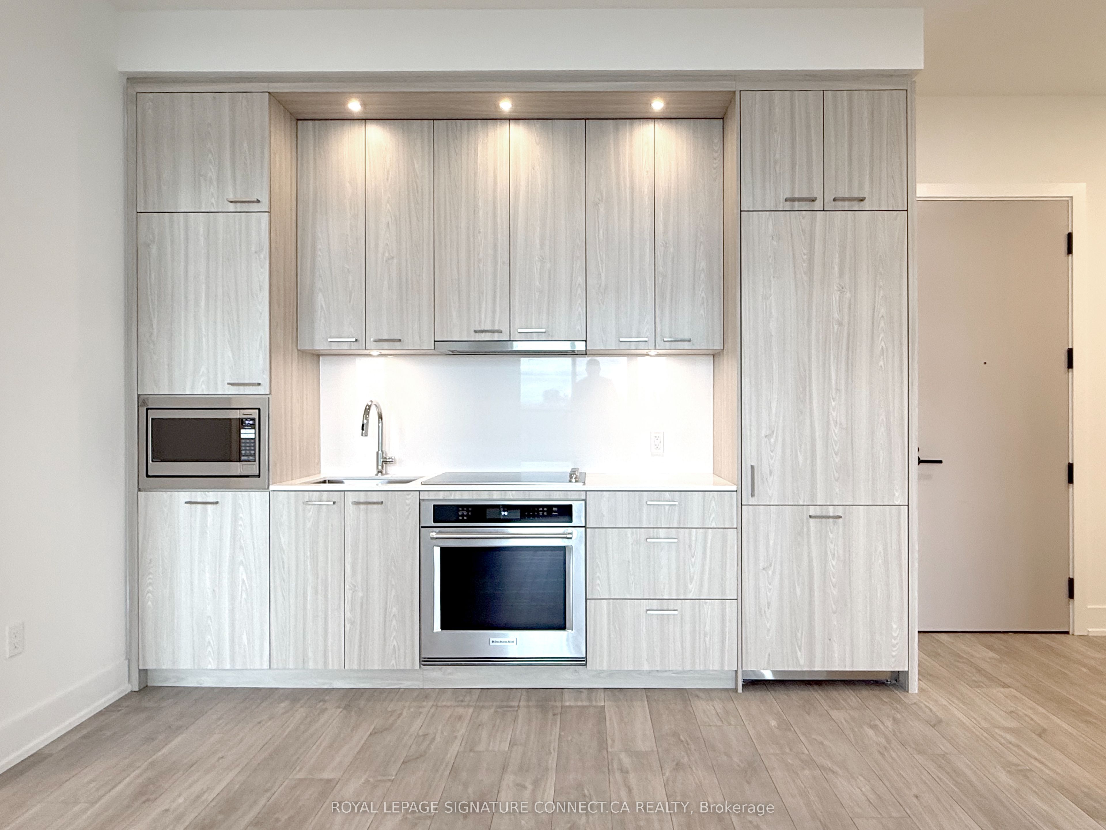 858 Dupont Street PH33, Toronto, ON M6G 0C1 photo 4