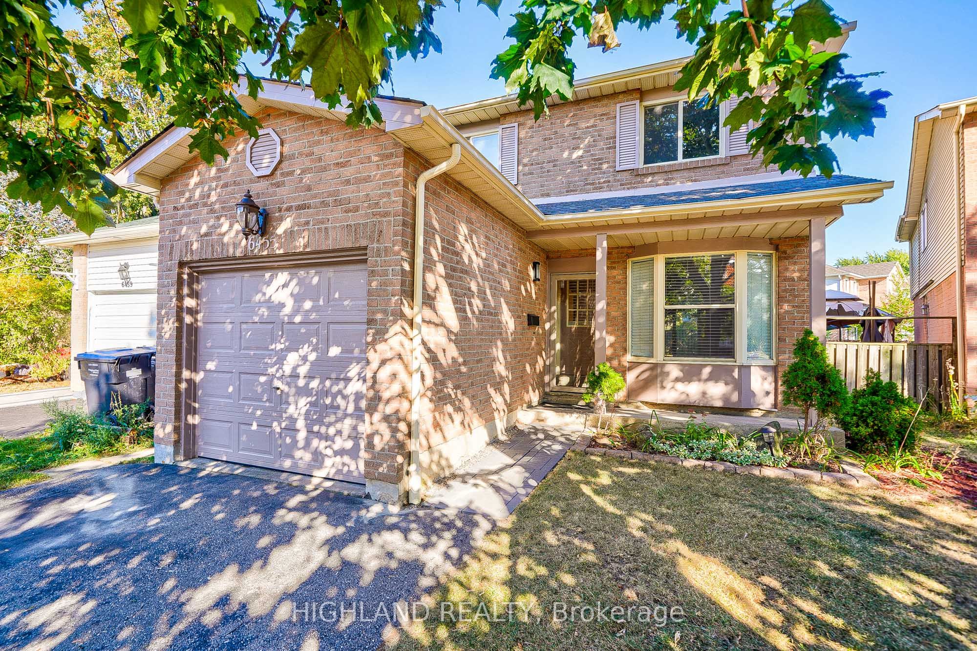 6455 Tisler Crescent, Mississauga, ON L5N 3G6 photo 2