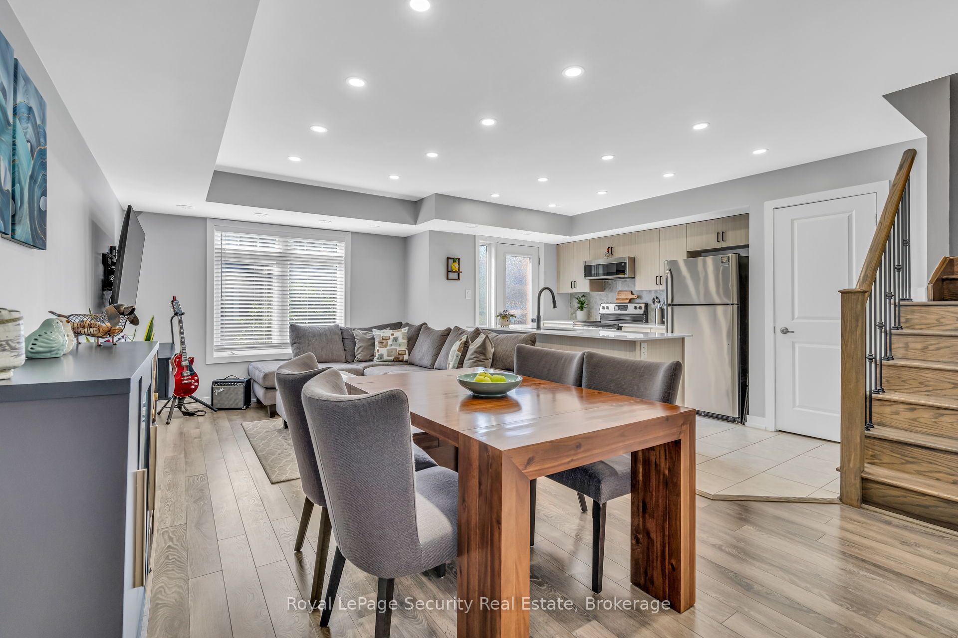 2315 Sheppard Avenue W 61, Toronto, ON M9M 3A4 photo 2