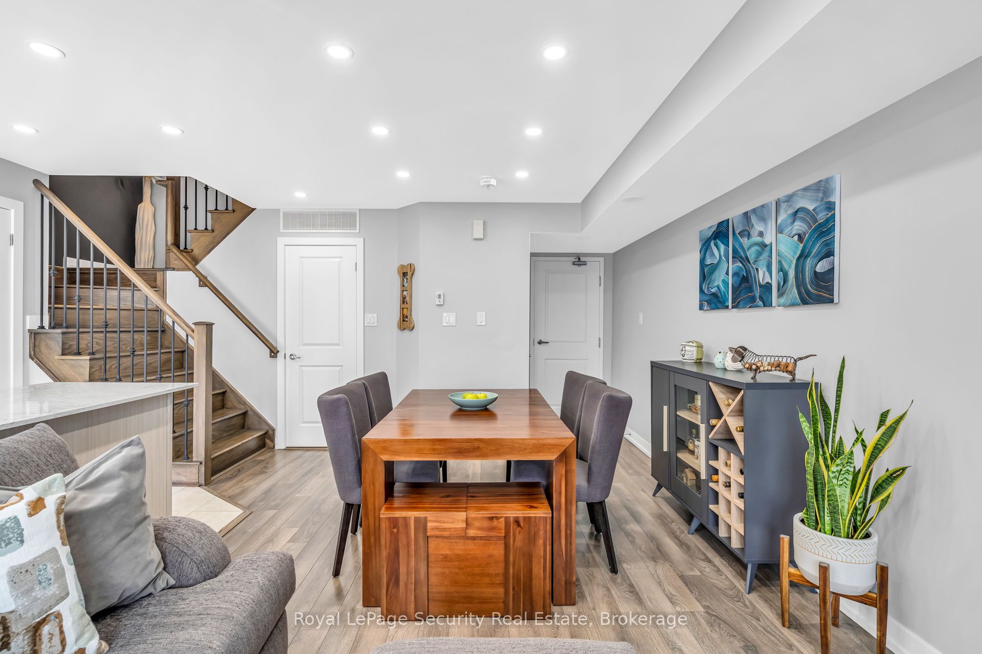 2315 Sheppard Avenue W 61, Toronto, ON M9M 3A4 photo 4