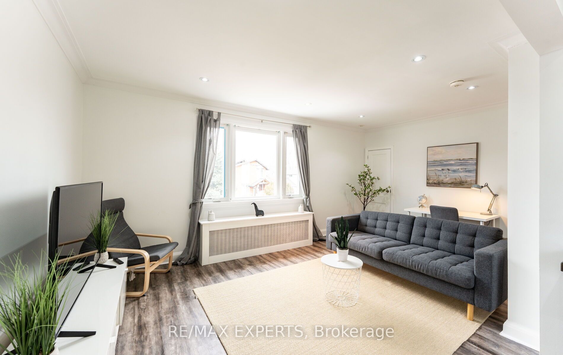 39 Twenty Fifth Street Lower, Toronto, ON M8V 3P8 photo 5