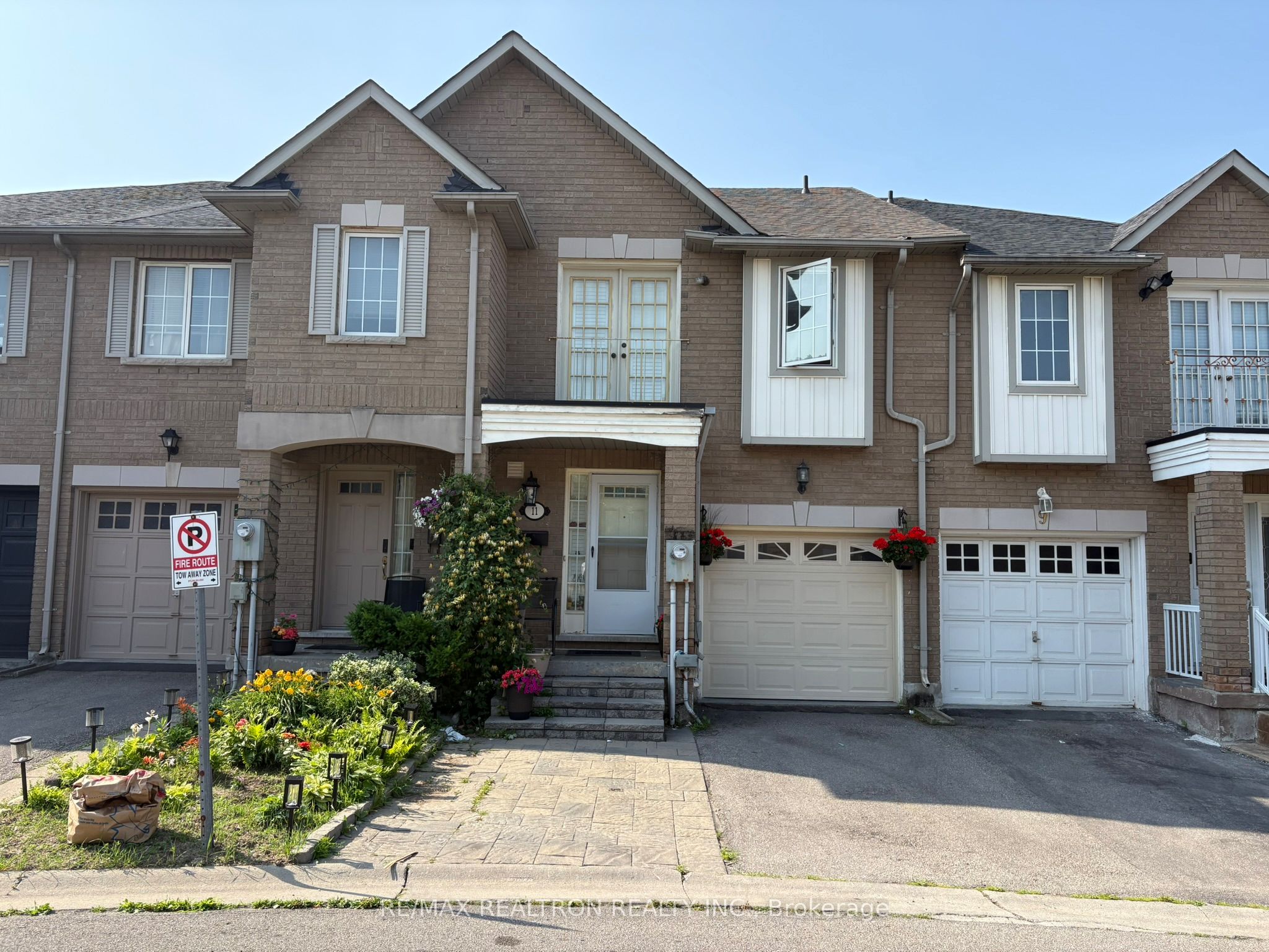 11 NORMAN WESLEY Way BSMT, Toronto, ON M3M 3H3