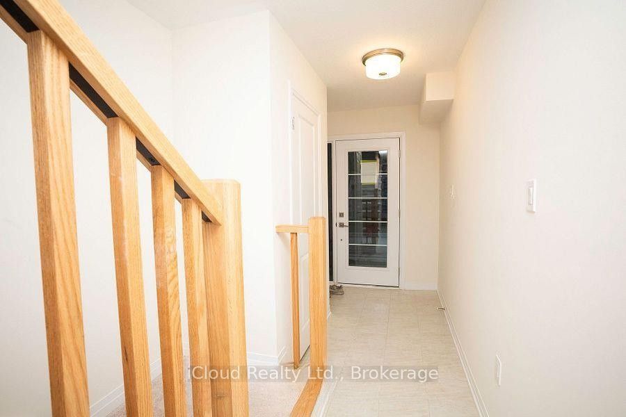 84 Fieldridge Crescent, Brampton, ON L6R 0C2 photo 2
