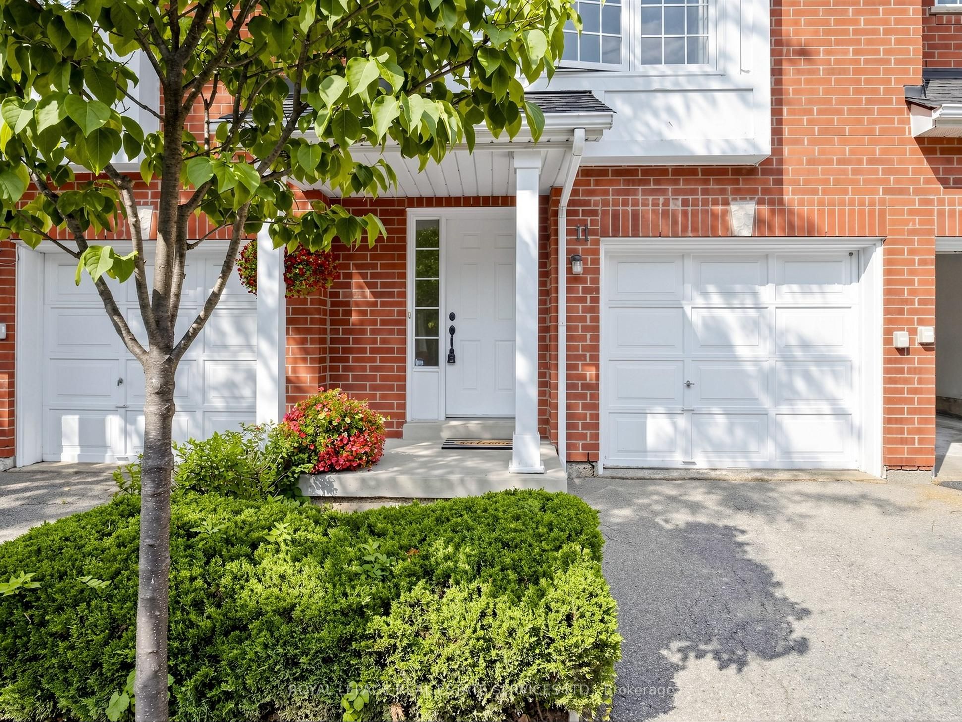 1575 South Parade Court 11, Mississauga, ON L5M 6E9 photo 3