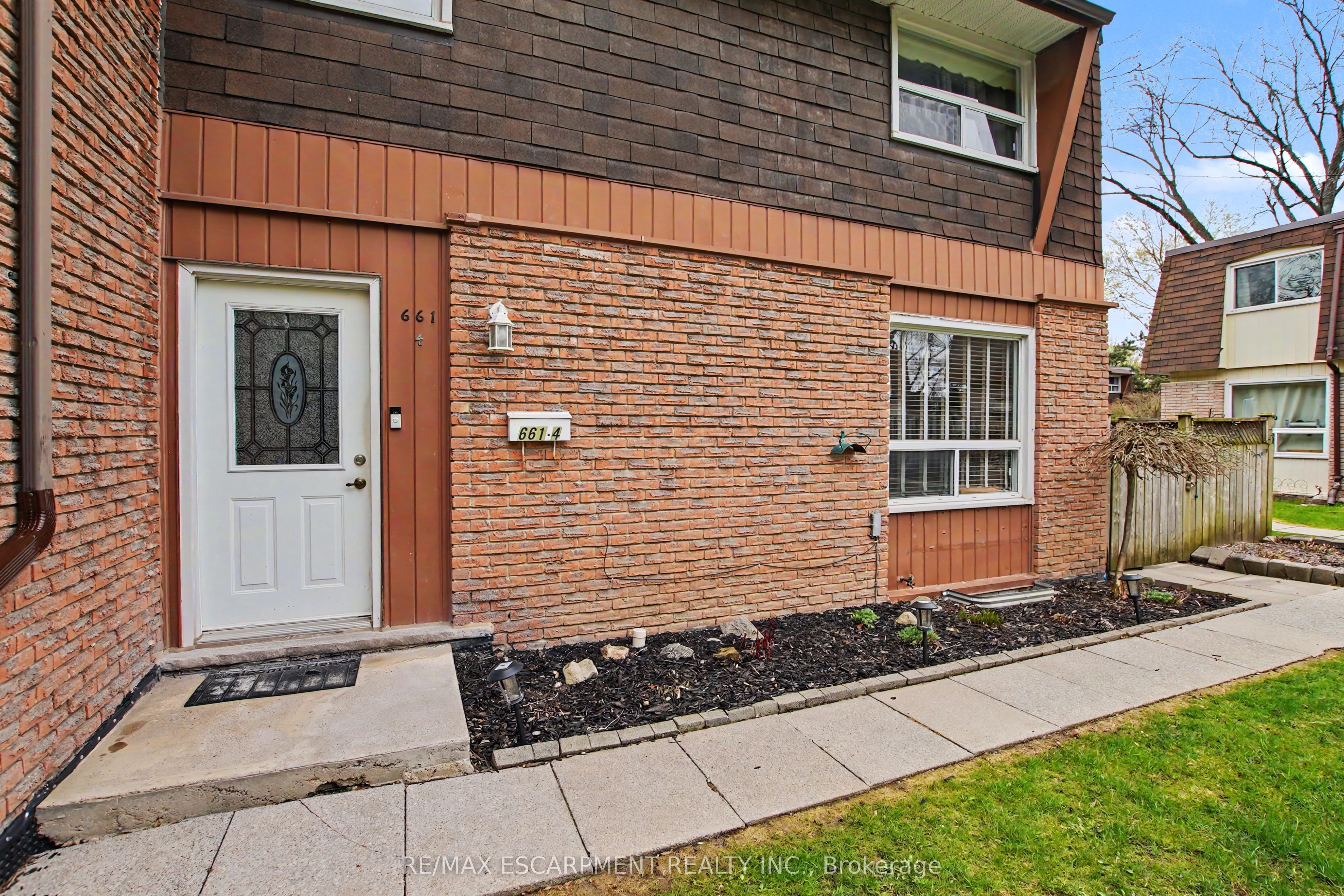 661 Francis Road 4, Burlington, ON L7T 3X6 photo 3