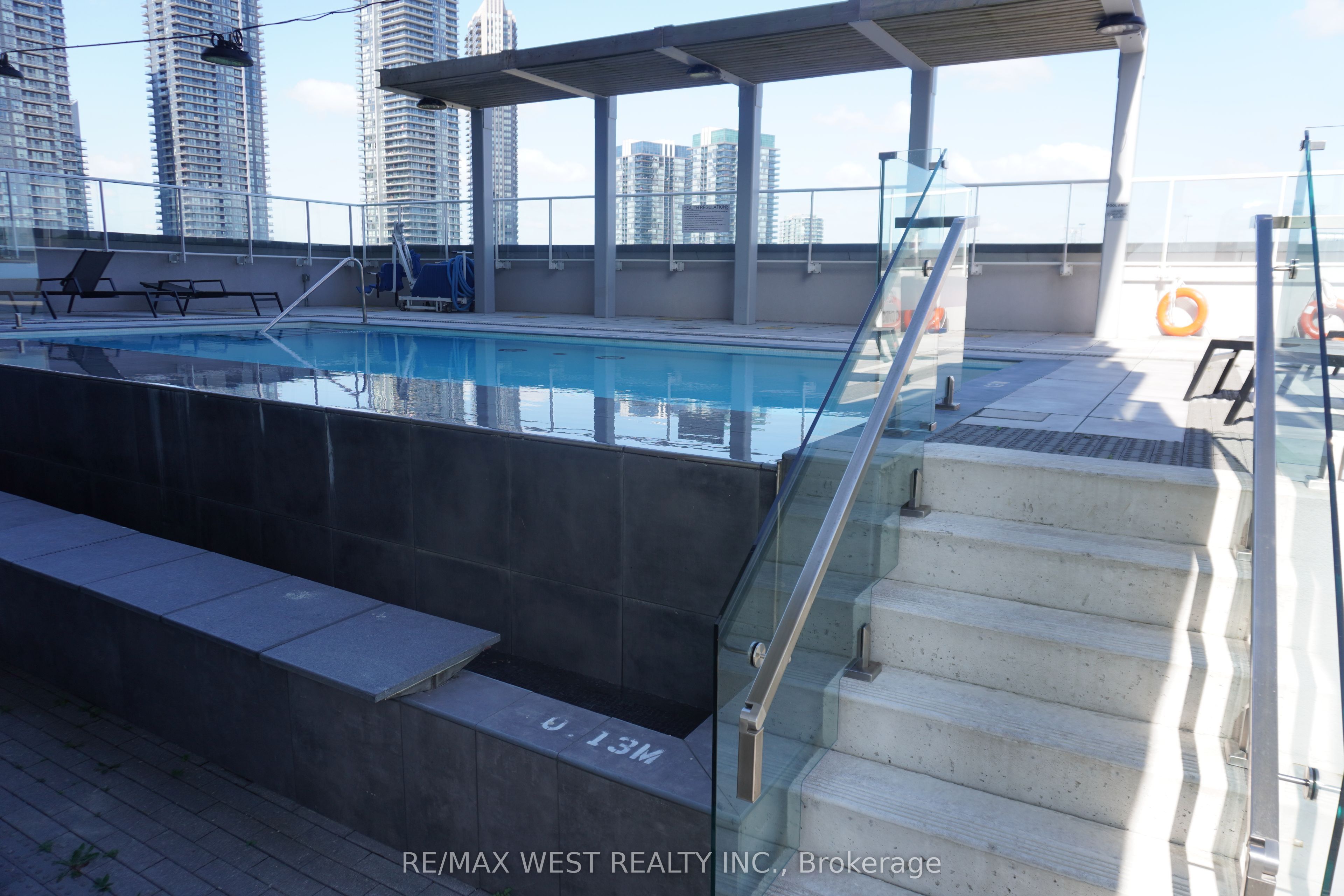 70 Annie Craig Drive 5101, Toronto, ON M8V 0G2 photo 2