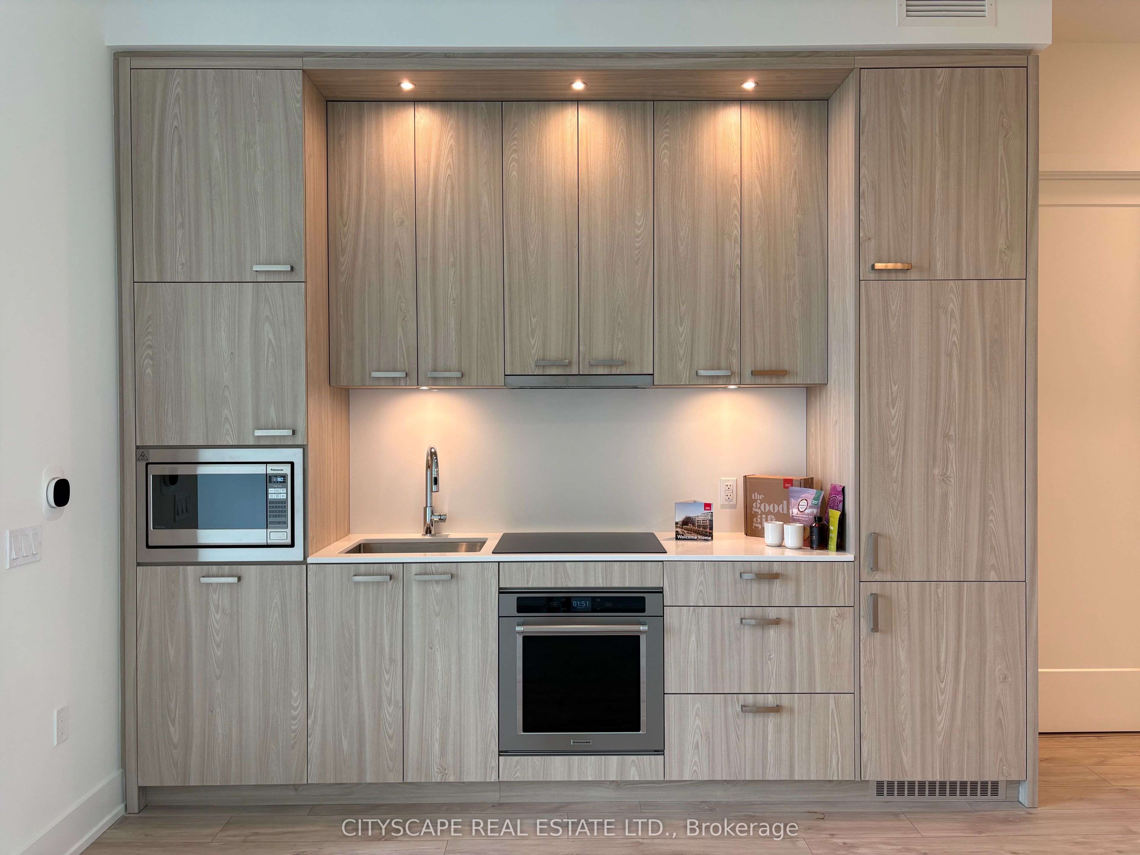 858 Dupont Street PH17, Toronto, ON M6G 0C1 photo 3