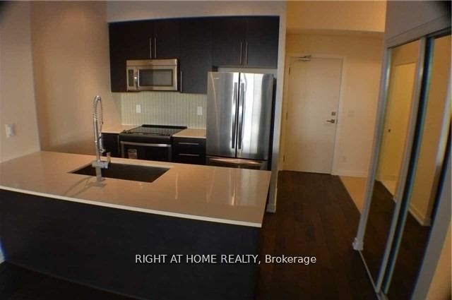 510 Curran Place 709, Mississauga, ON L5B 0J8 photo 3