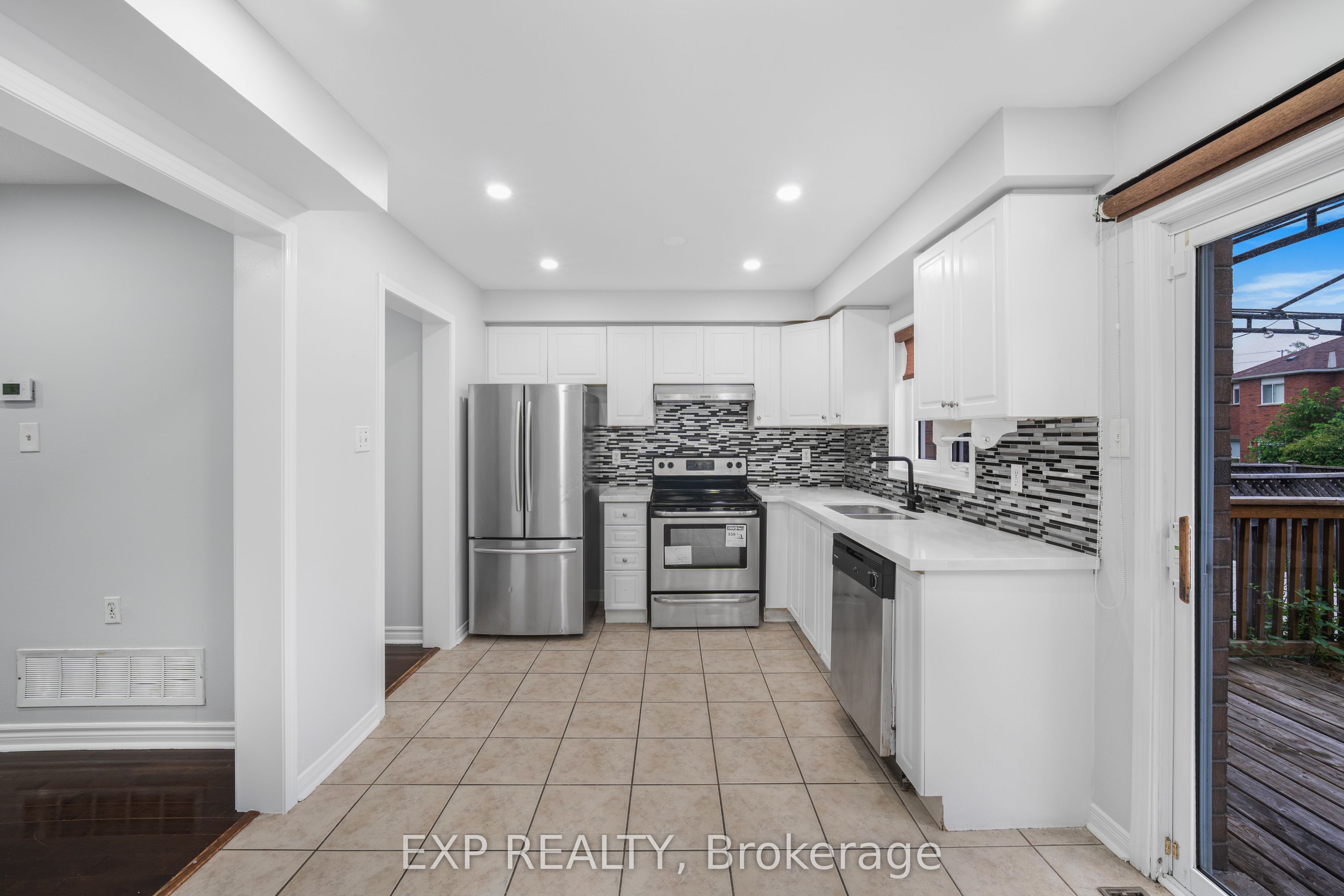 128 Olympia Crescent, Brampton, ON L6X 4W3 photo 4