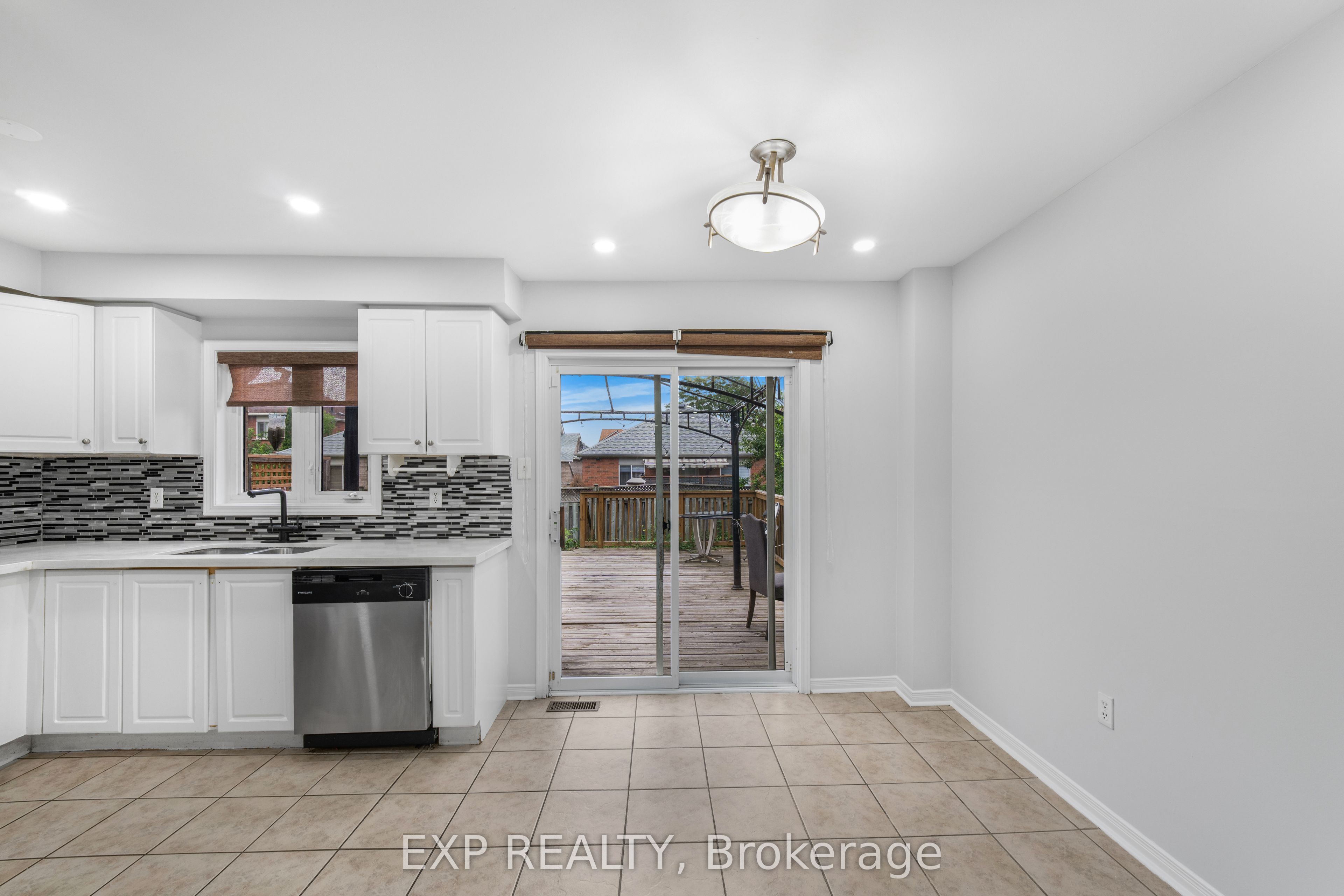 128 Olympia Crescent, Brampton, ON L6X 4W3 photo 5