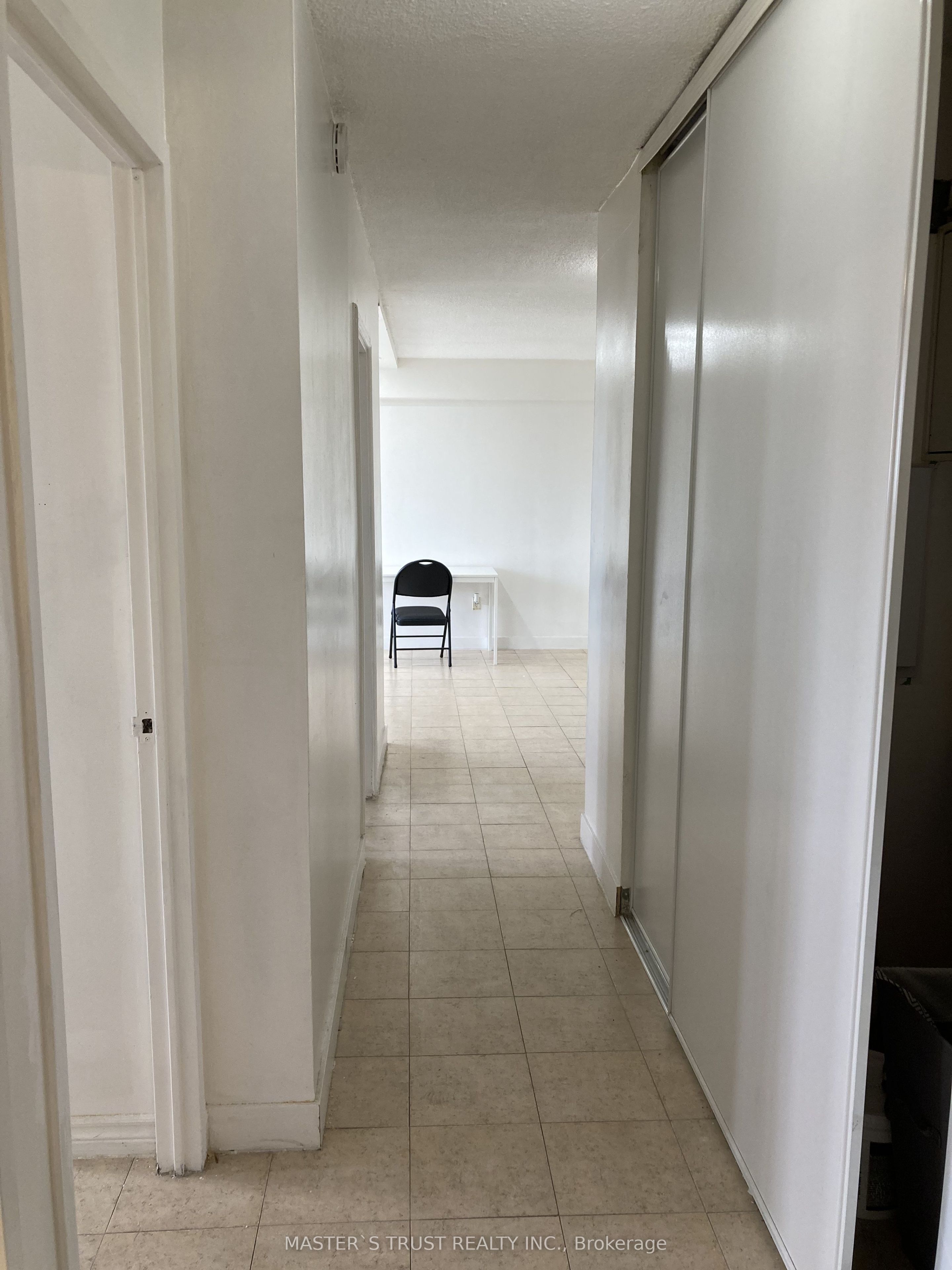 940 Caledonia Road 908, Toronto, ON M6B 3Y4 photo 5