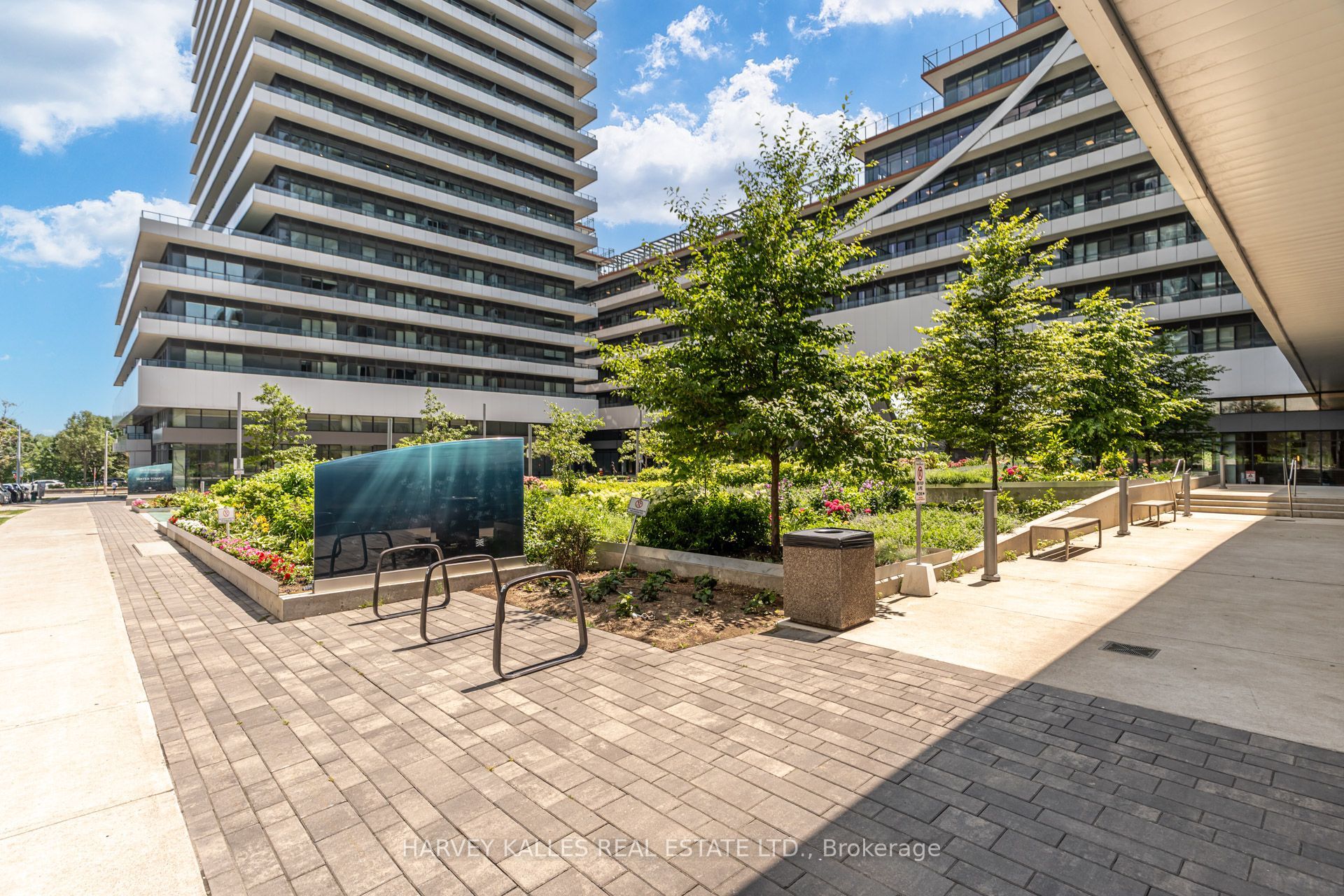 30 Shore Breeze Drive 1822, Toronto, ON M8V 0J1 photo 5