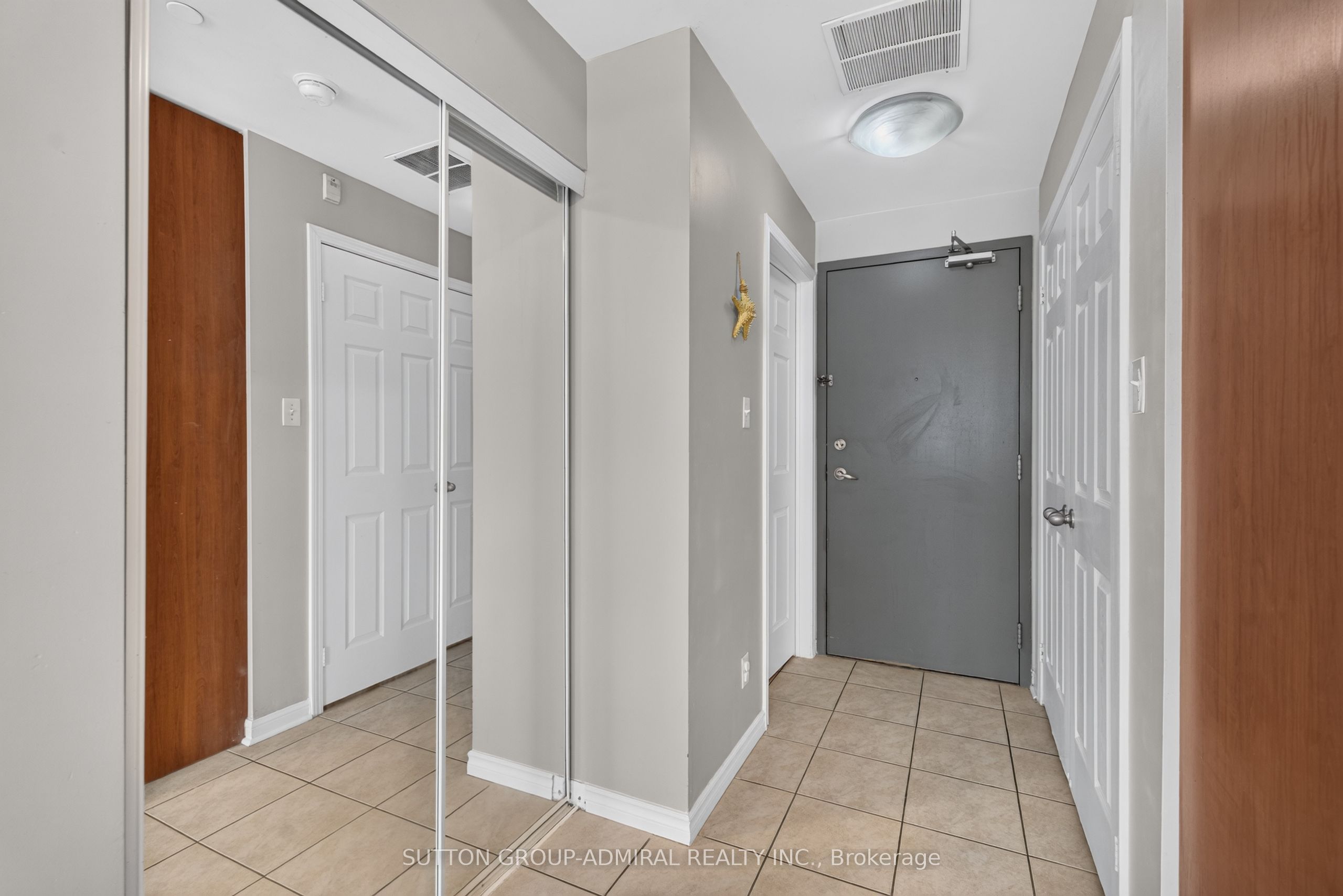 3075 Thomas Street 213, Mississauga, ON L5M 0L8 photo 3