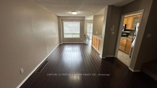 7530 Magistrate Terrace Upper, Mississauga, ON L5W 1L3 photo 3