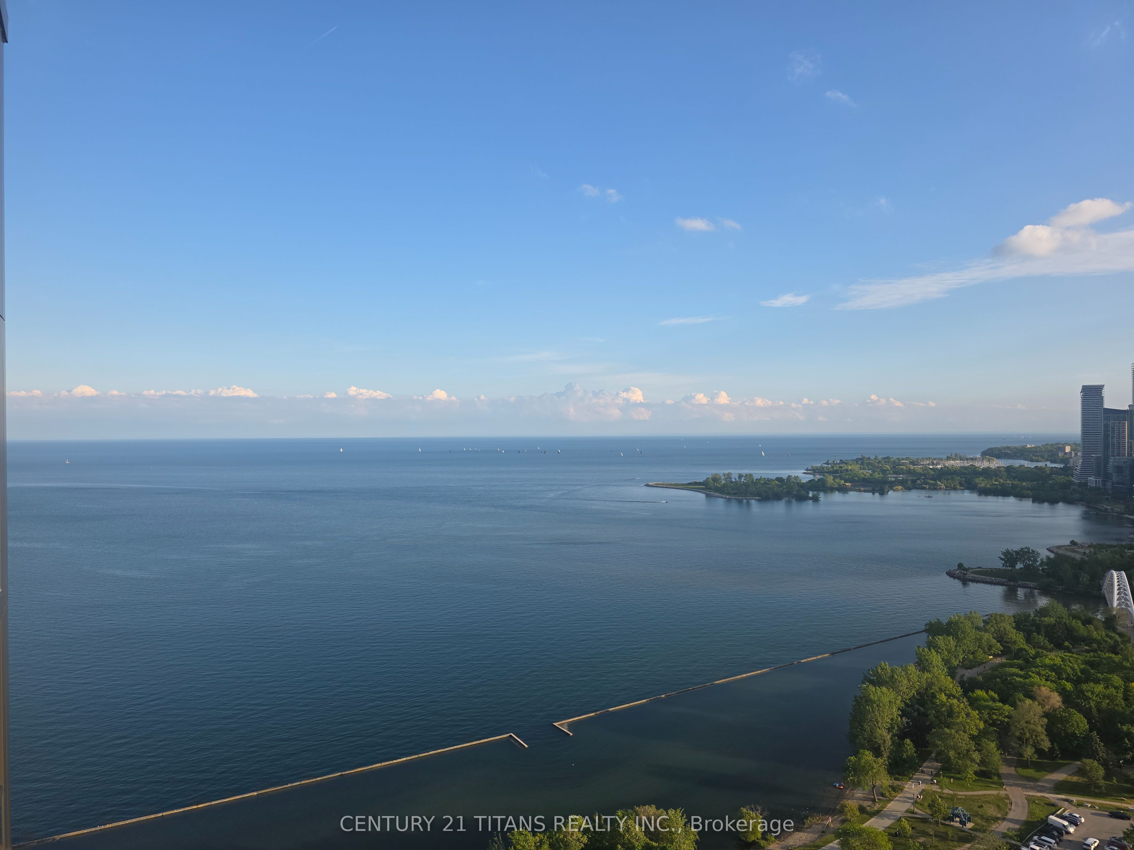 1926 Lakeshore Boulevard 4010, Toronto, ON M6S 1A2
