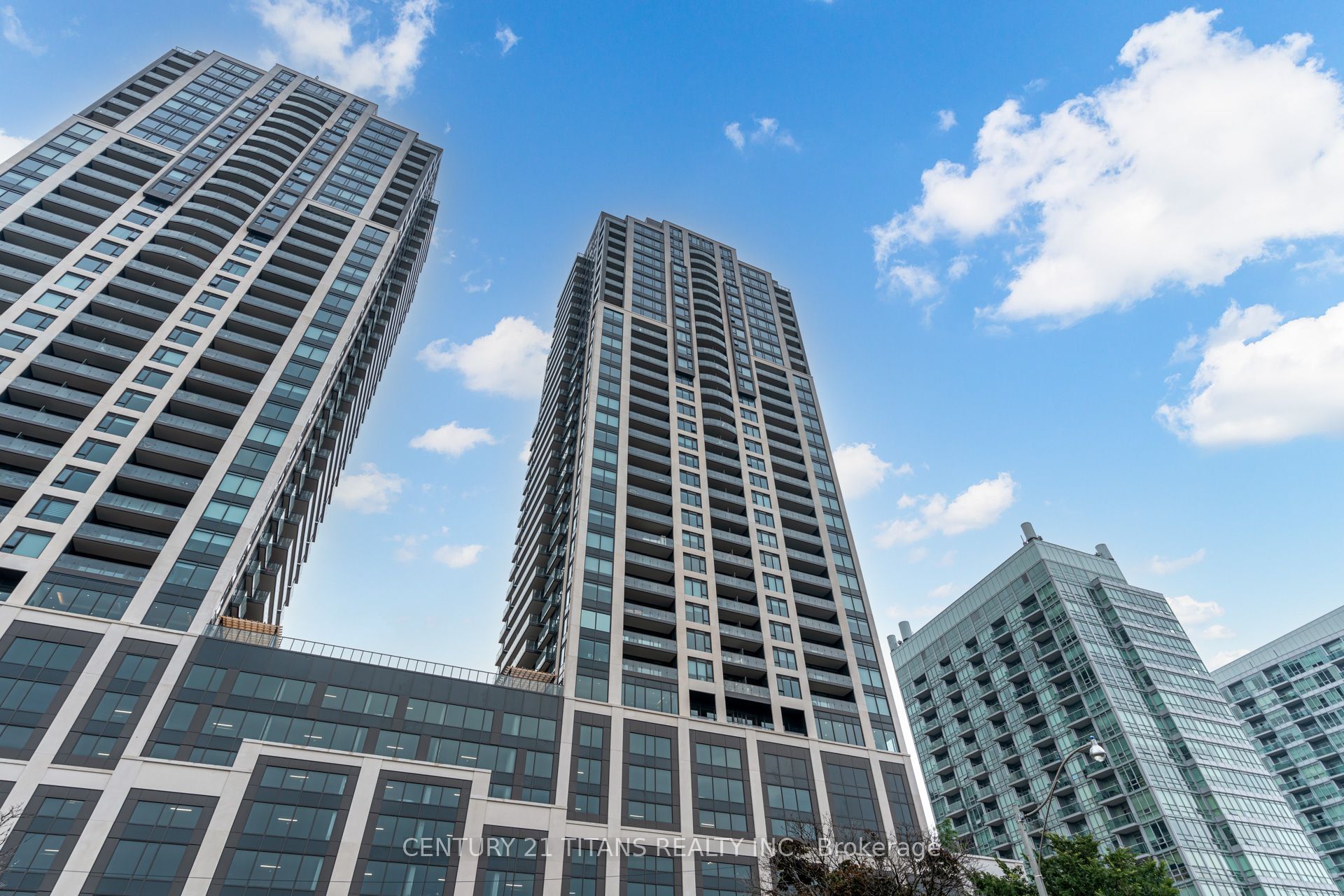 1926 Lakeshore Boulevard 4010, Toronto, ON M6S 1A2 photo 4