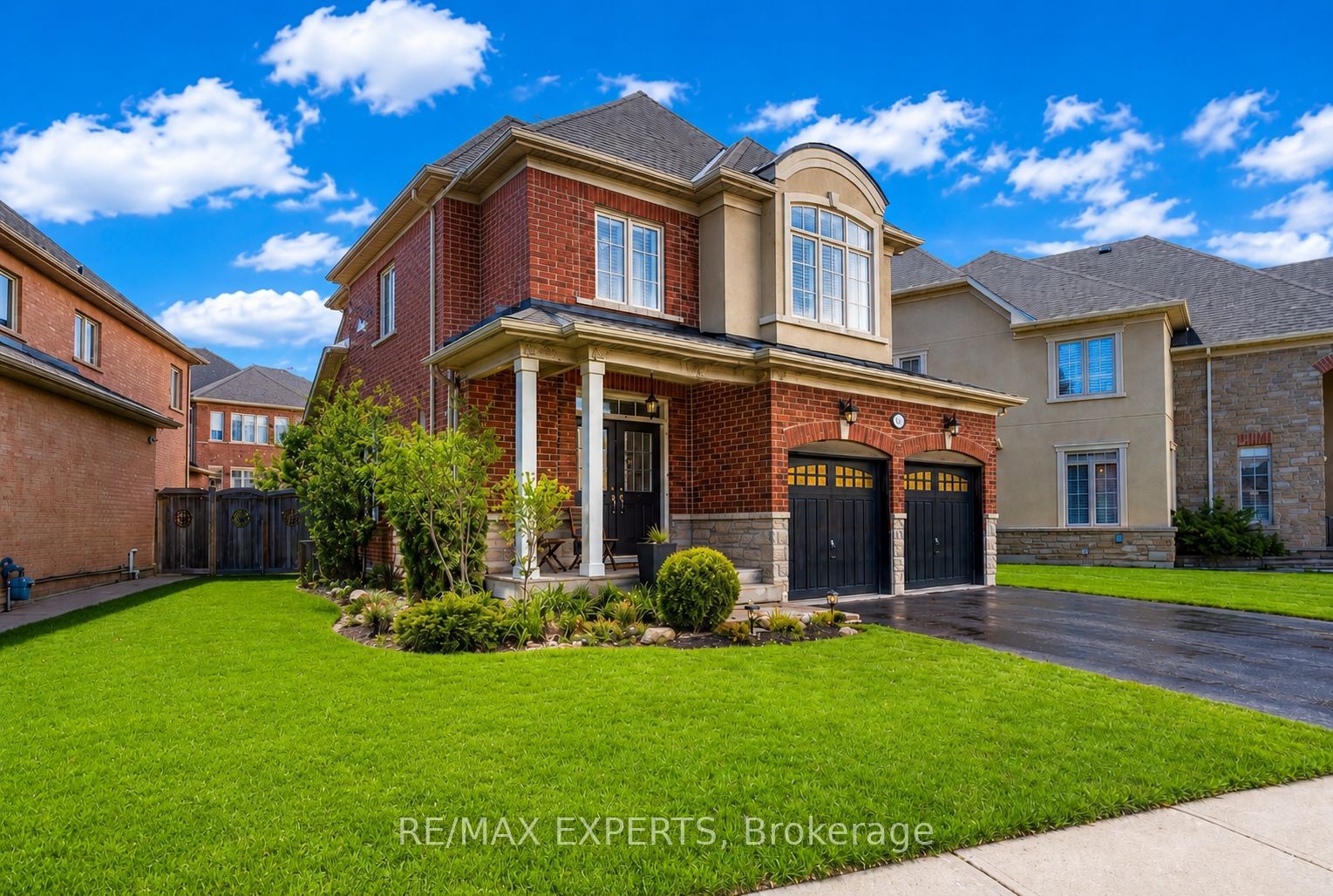 30 Cedarholme Avenue, Caledon, ON L7C 3S9