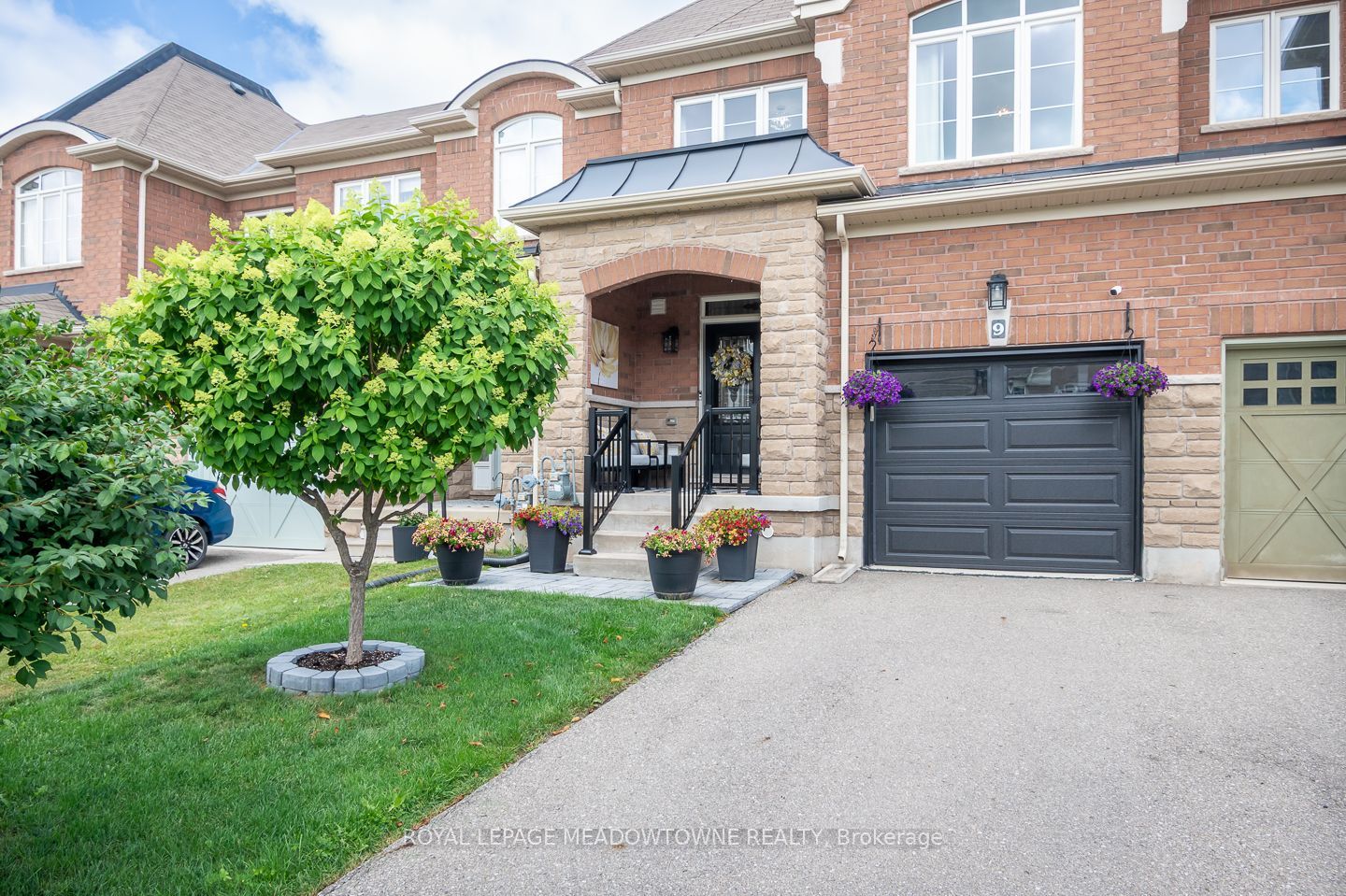 9 Mclaughlin Avenue, Milton, ON L9T 7H3 photo 2