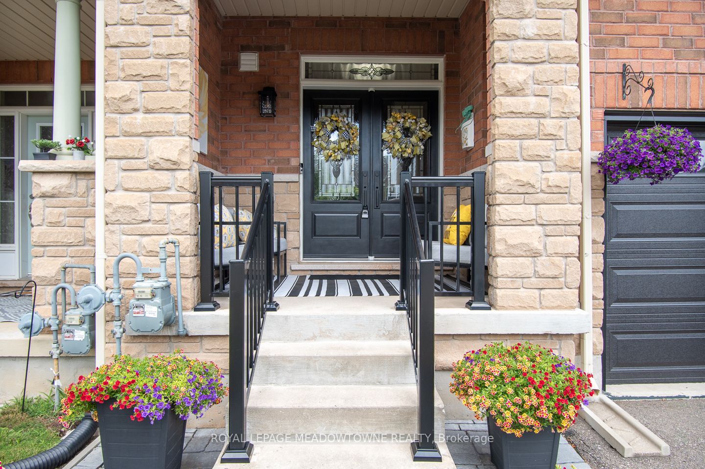 9 Mclaughlin Avenue, Milton, ON L9T 7H3 photo 3