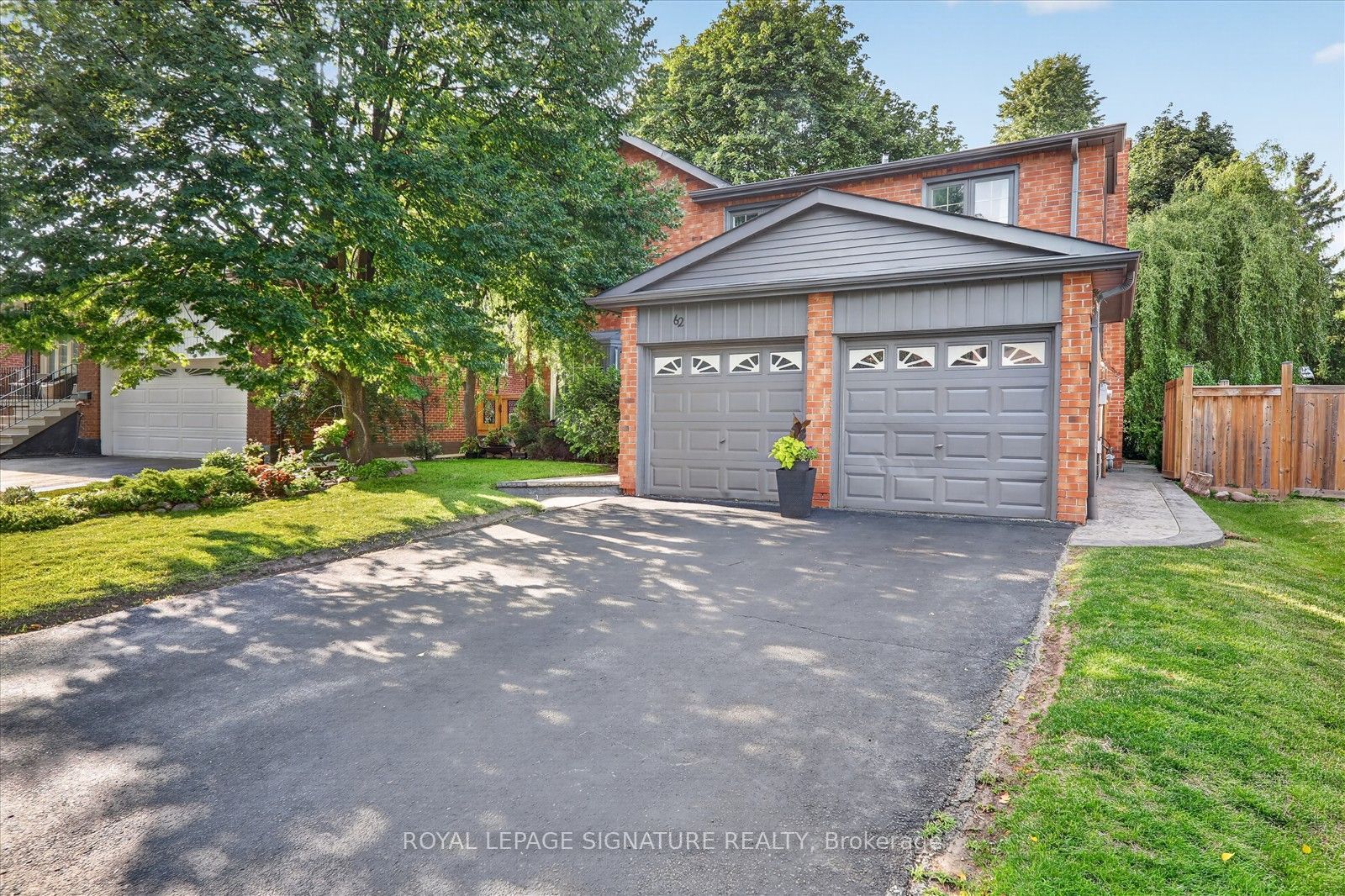 62 Massey Street, Brampton, ON L6S 2W5 photo 2