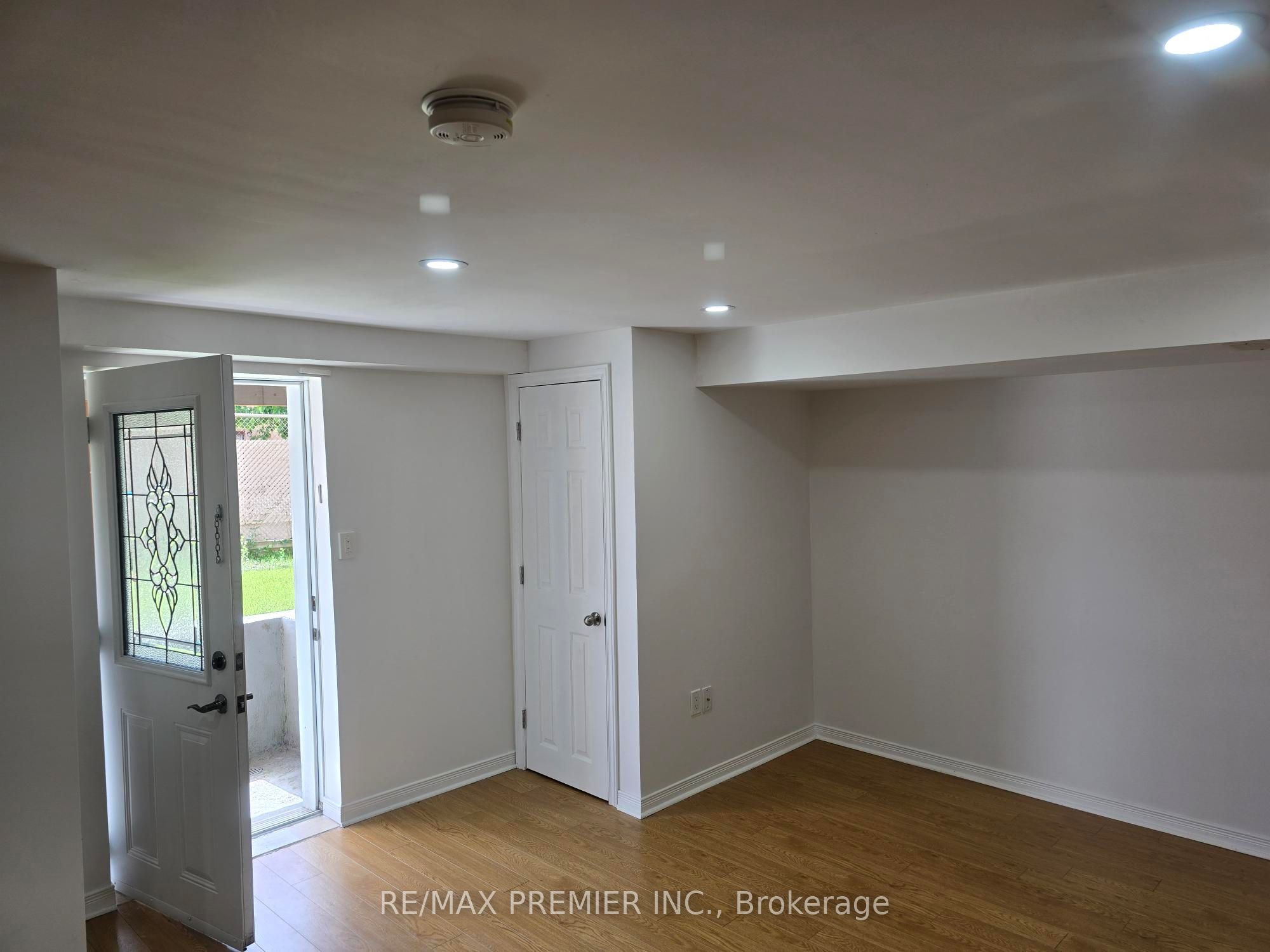 59 Fred Young Drive, Toronto, ON M3L 0A1 photo 3