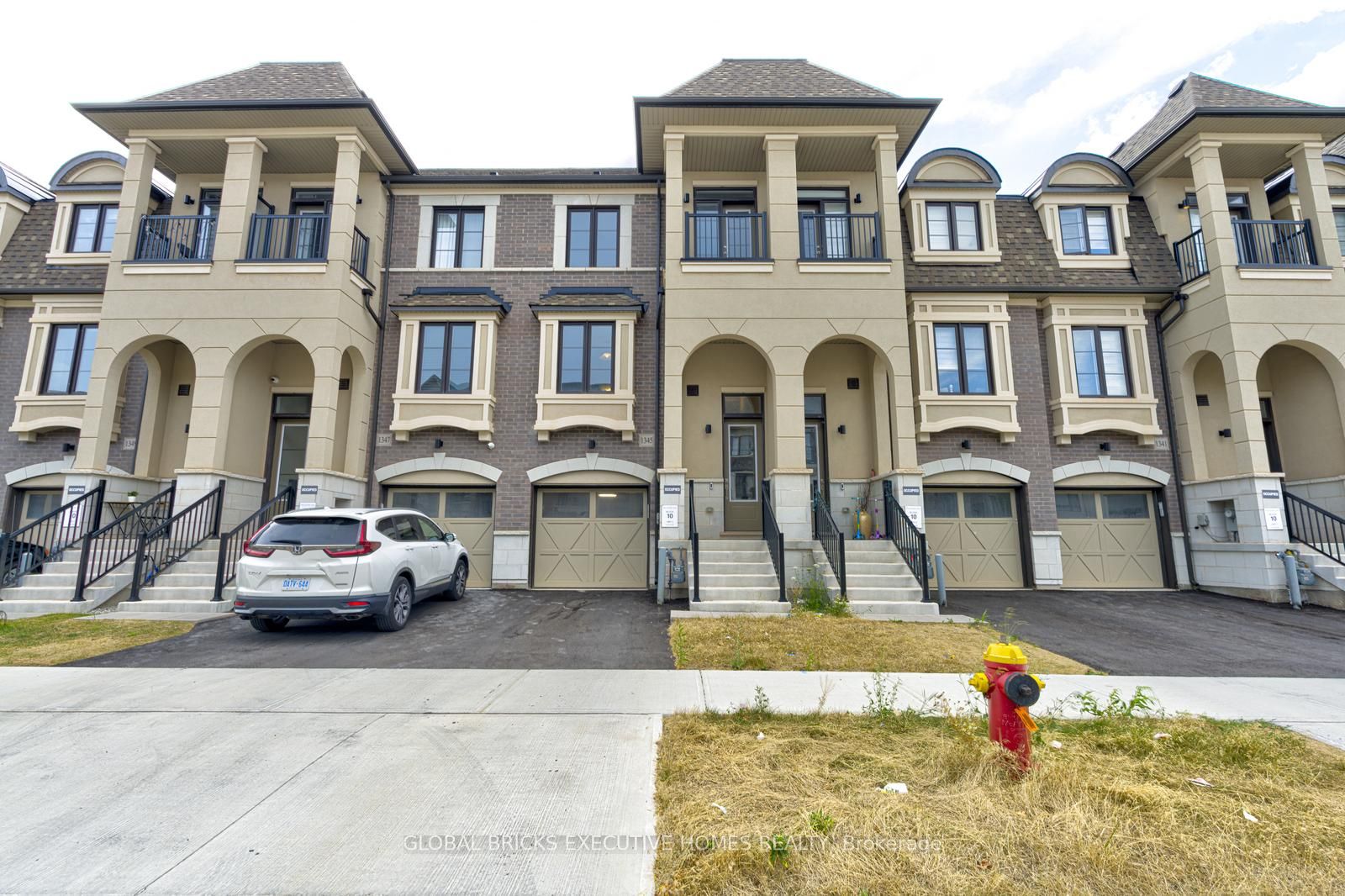 1345 Kaniv Street, Oakville, ON L6M 5R3 photo 2